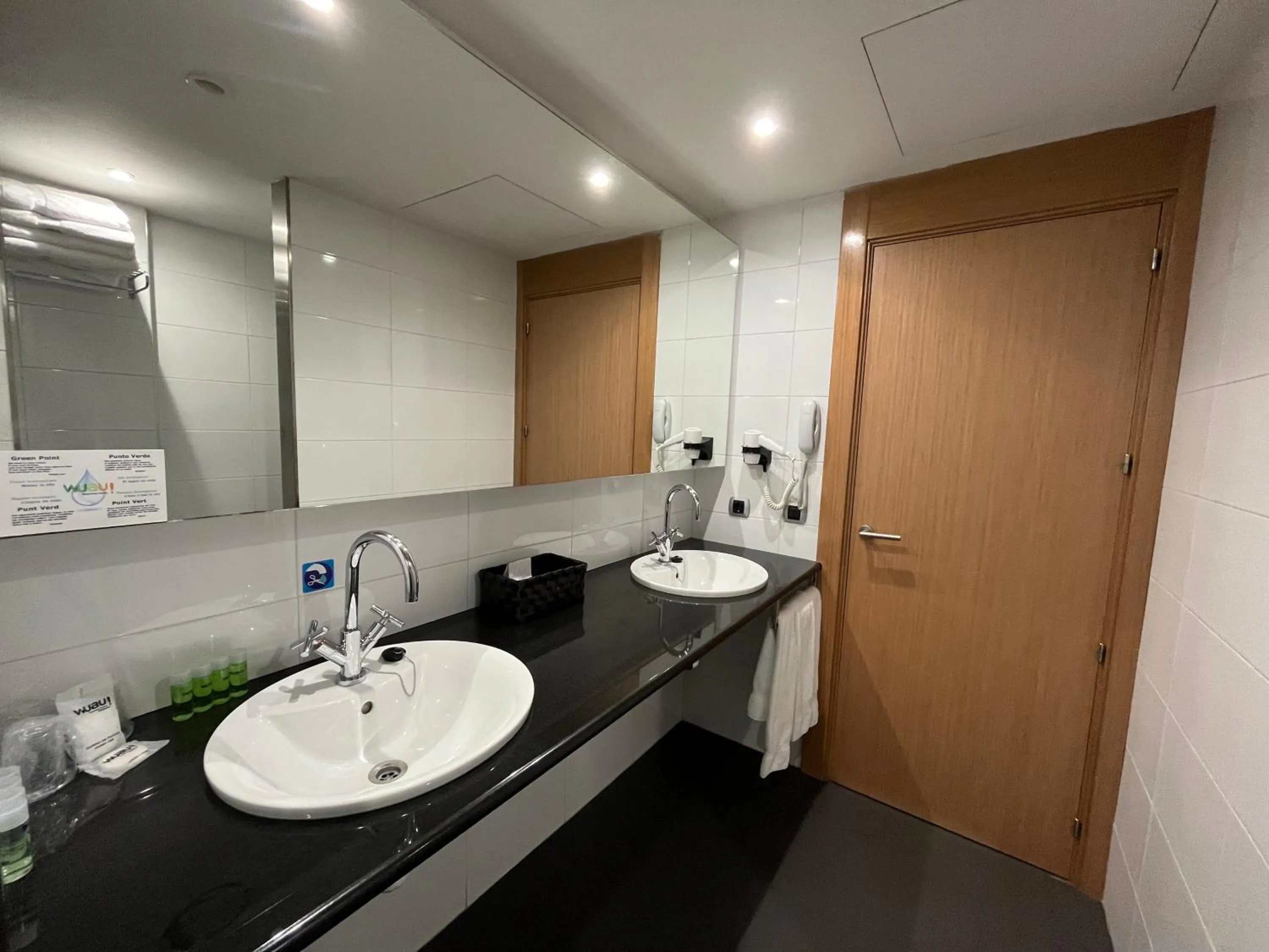 Bathroom in Wuau! Hotel Galanthus & Spa