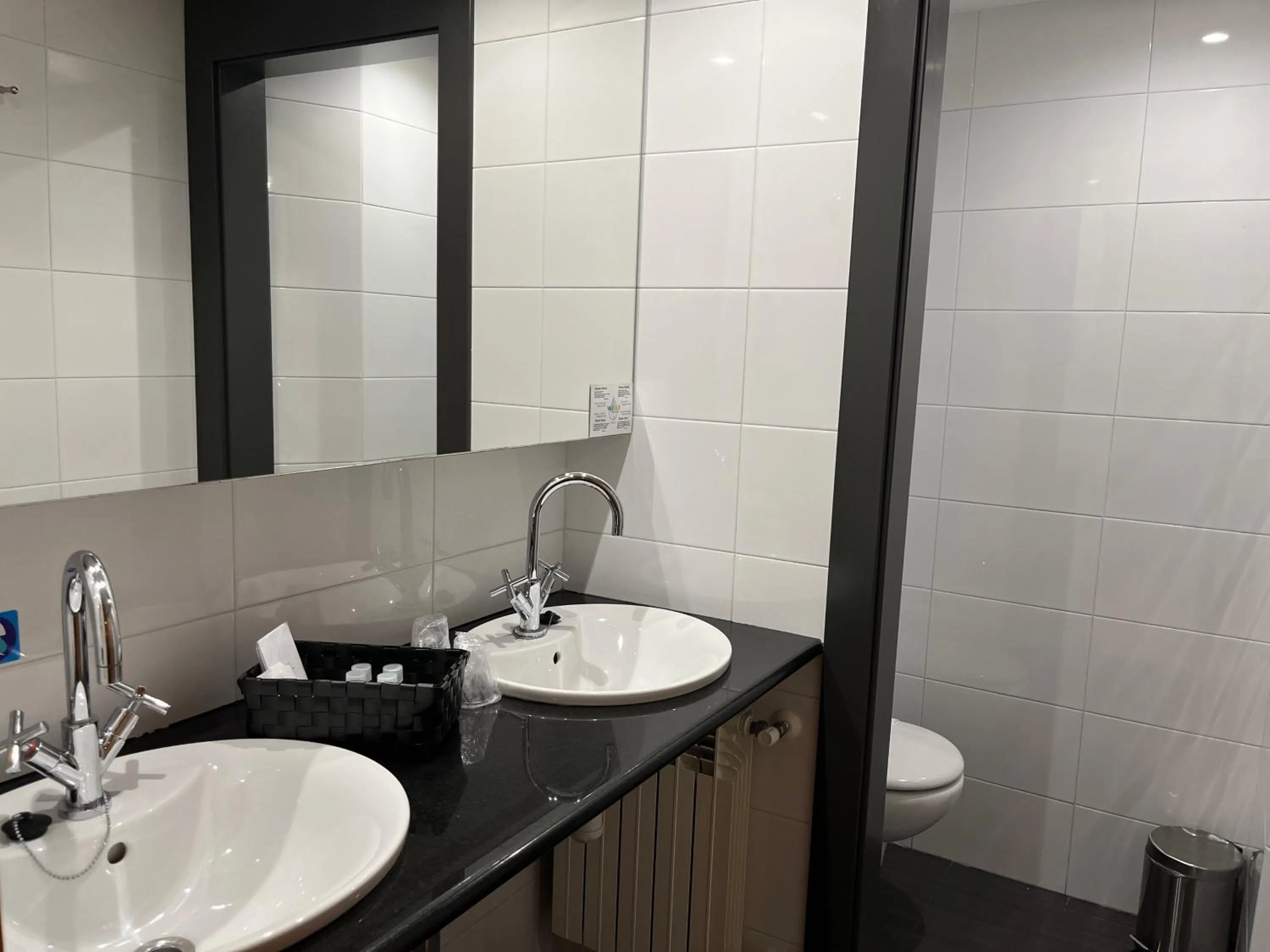 Bathroom in Wuau! Hotel Galanthus & Spa