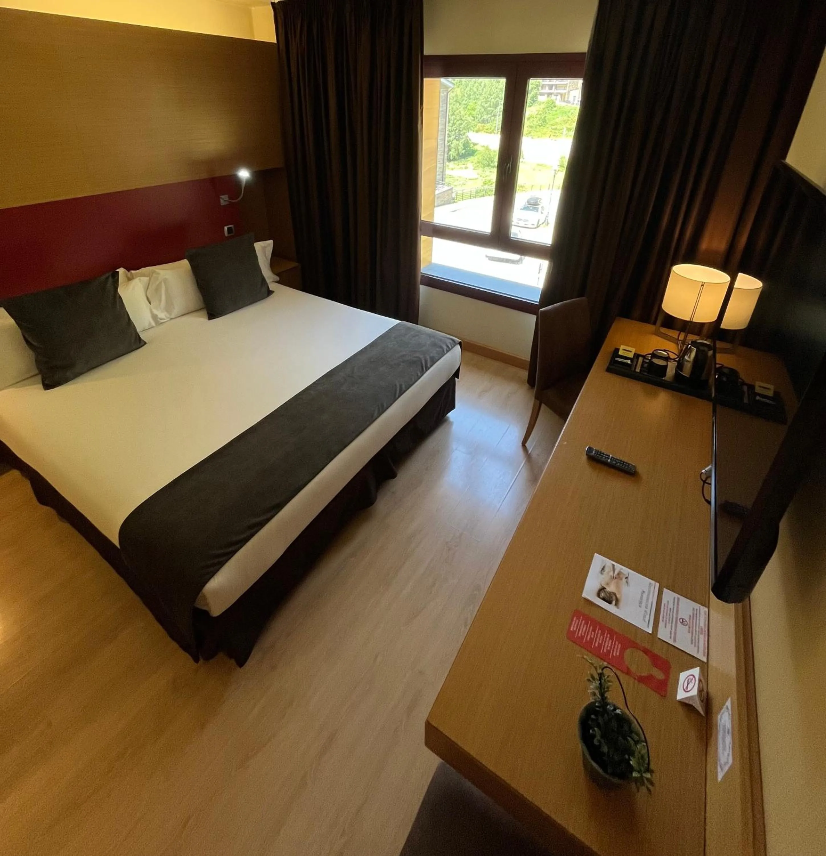 Photo of the whole room, Bed in Wuau! Hotel Galanthus & Spa
