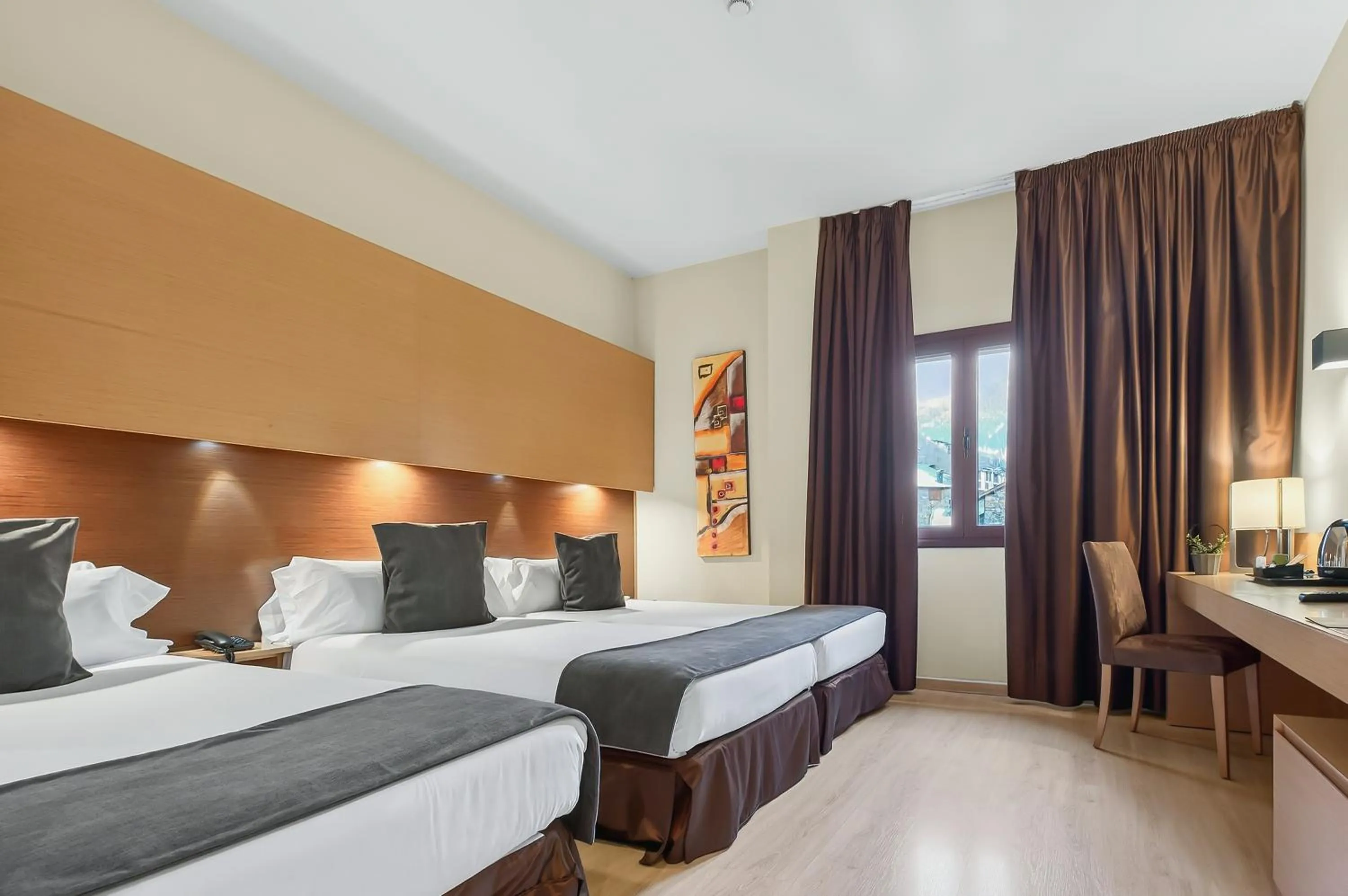 Bed in Wuau! Hotel Galanthus & Spa