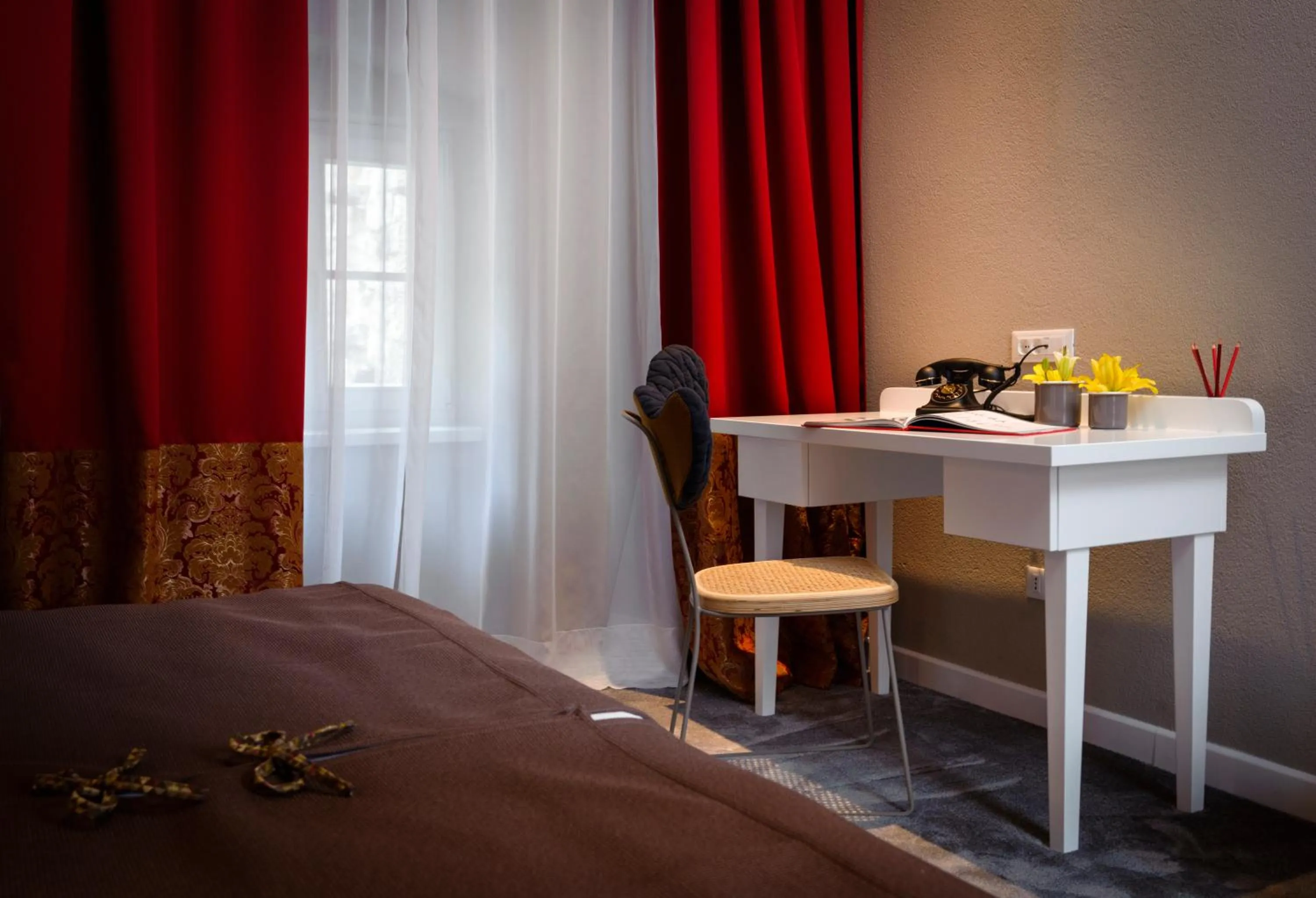 Bed in XII Century Heritage Hotel