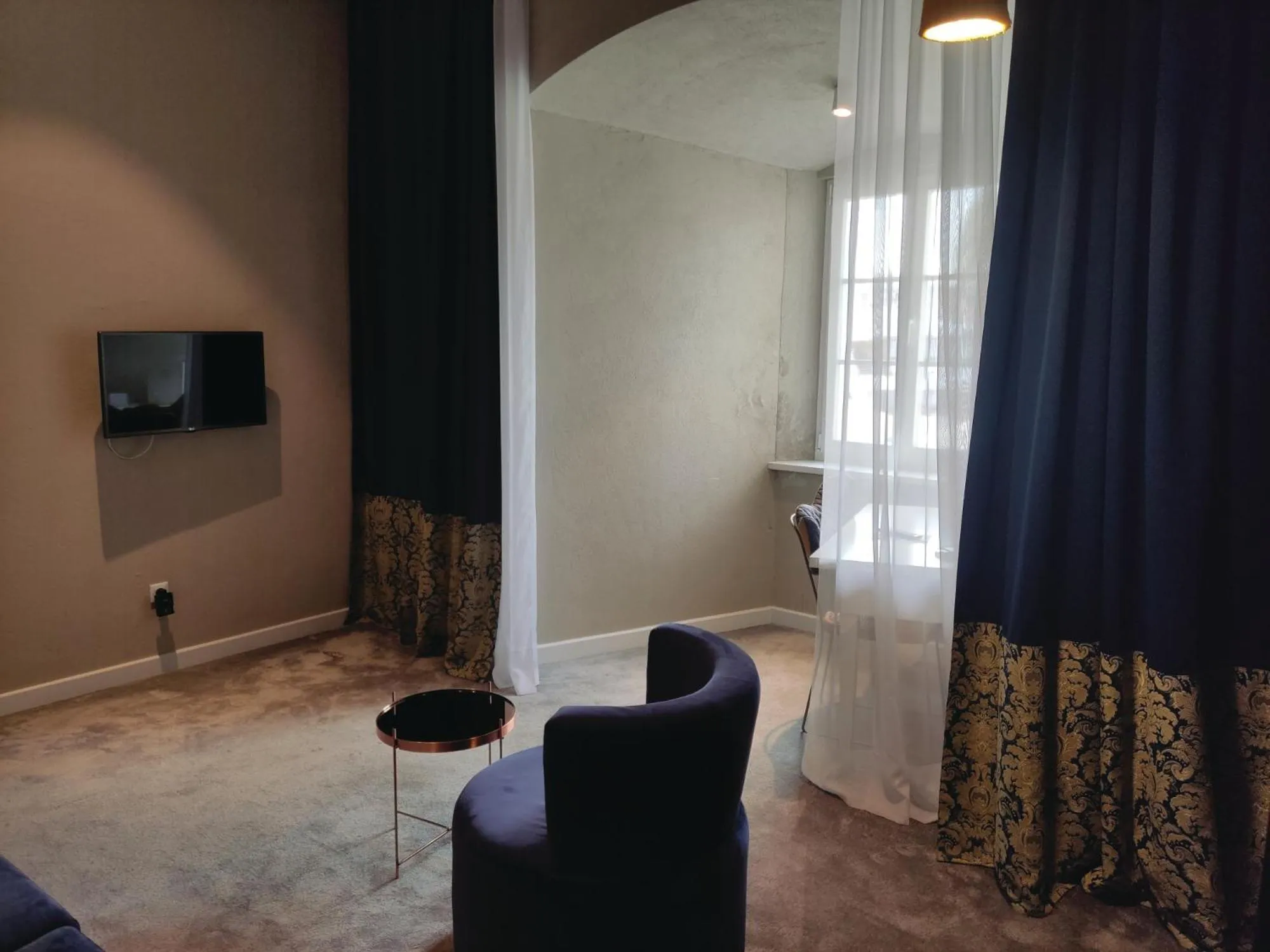 TV and multimedia in XII Century Heritage Hotel