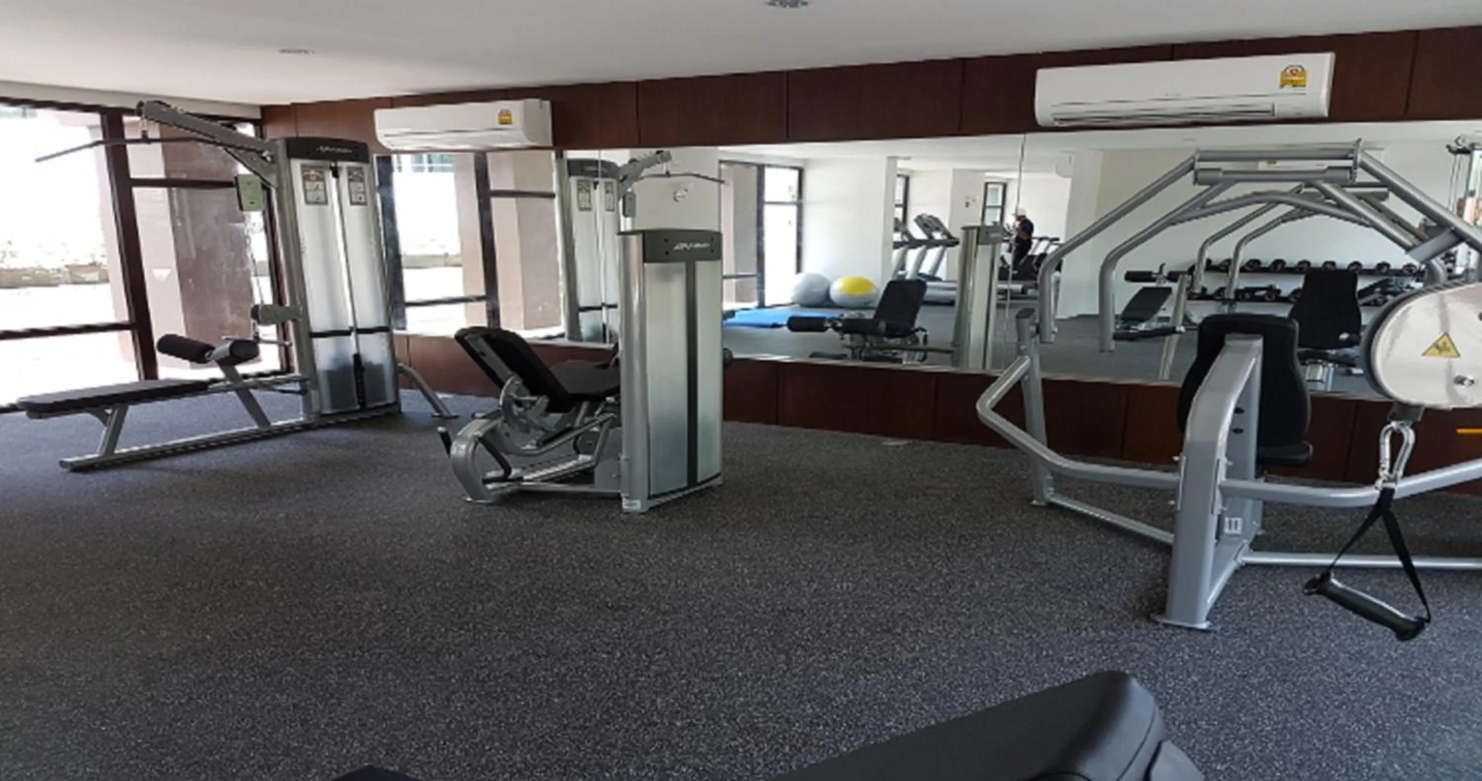 Fitness centre/facilities in The Lai Thai Luxury Condominiums
