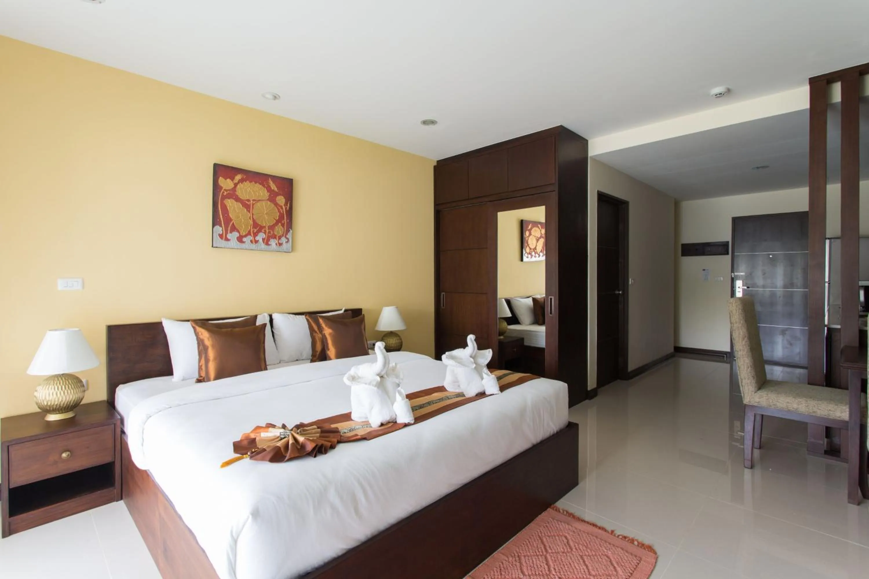 Bedroom, Bed in The Lai Thai Luxury Condominiums