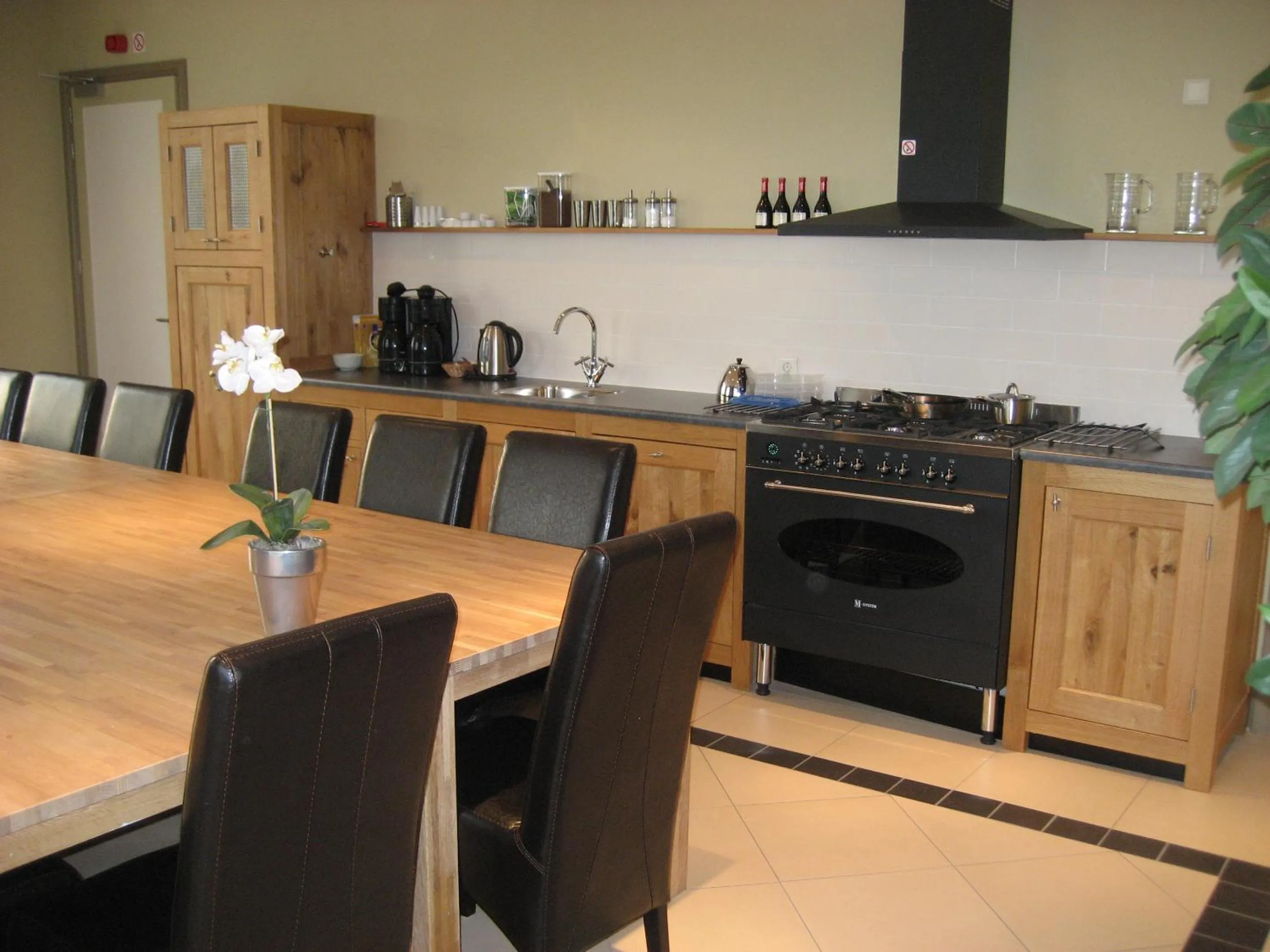 Kitchen or kitchenette in Hotel Beemster