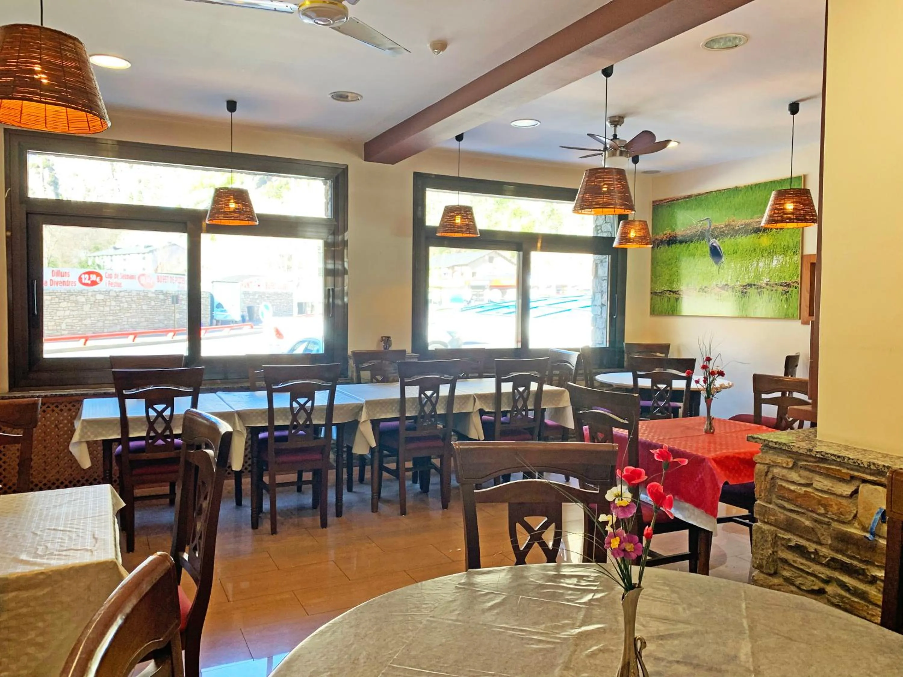 Restaurant/places to eat in Hotel Barcelona