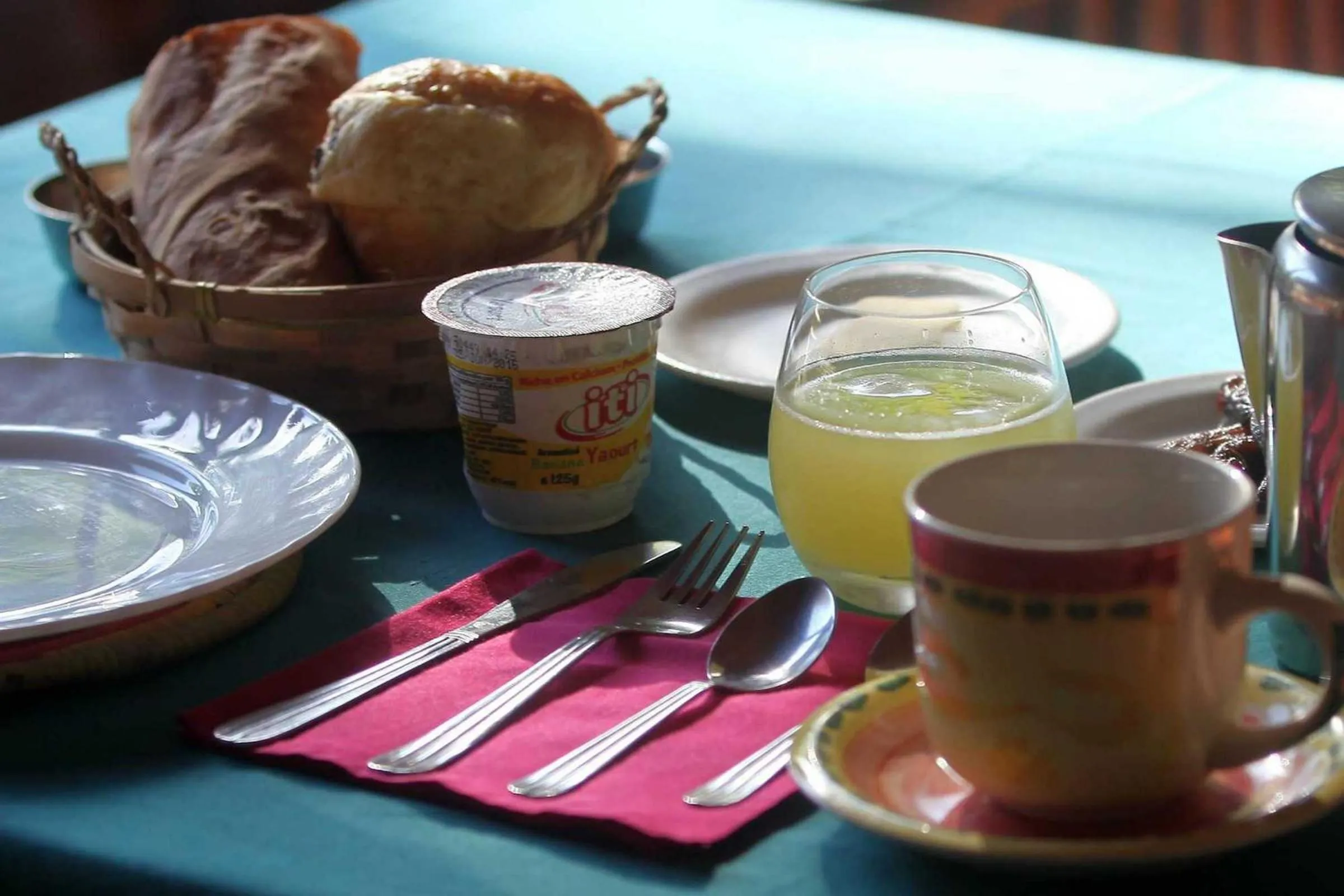 Food and drinks in Clair de Lune