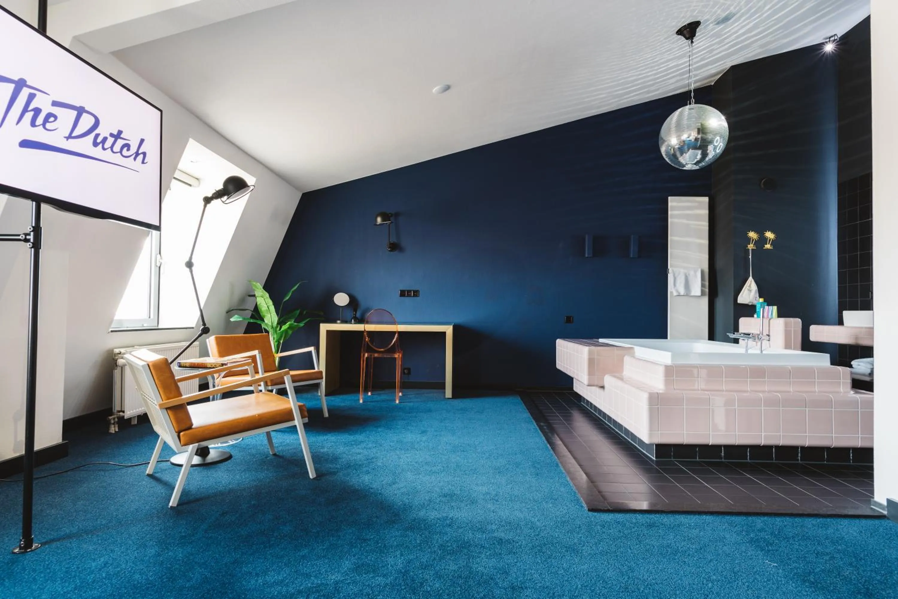 Seating area in The Dutch Maastricht