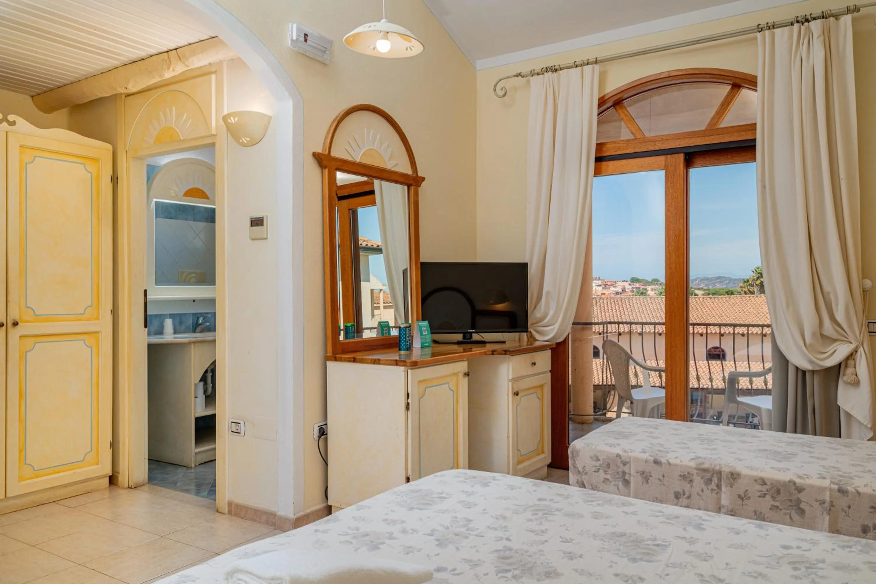 Bed in Club Esse Posada