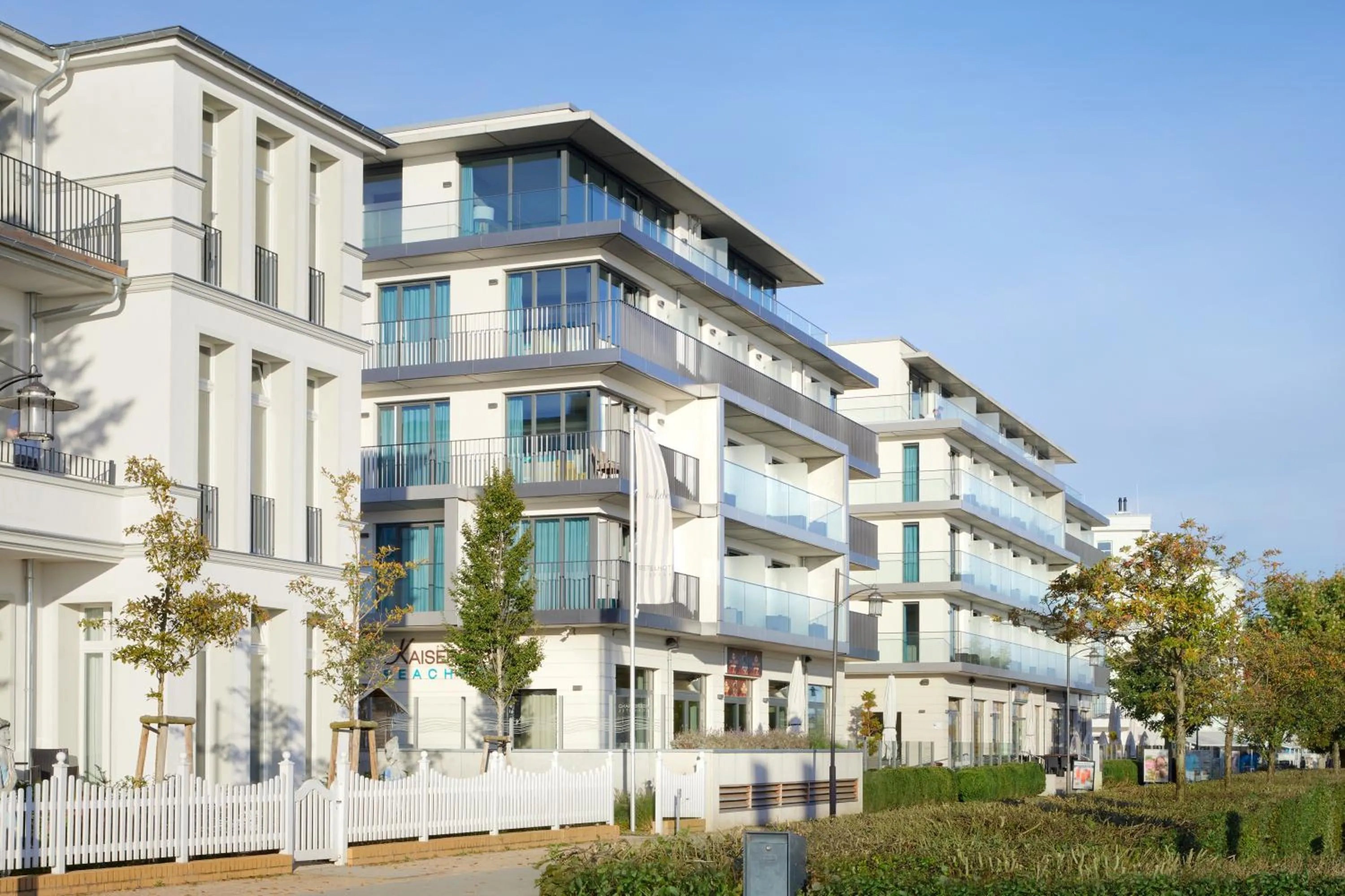 Property building in SEETELHOTEL Kaiserstrand Beachhotel das Lifestyle-Hotel direkt am Strand