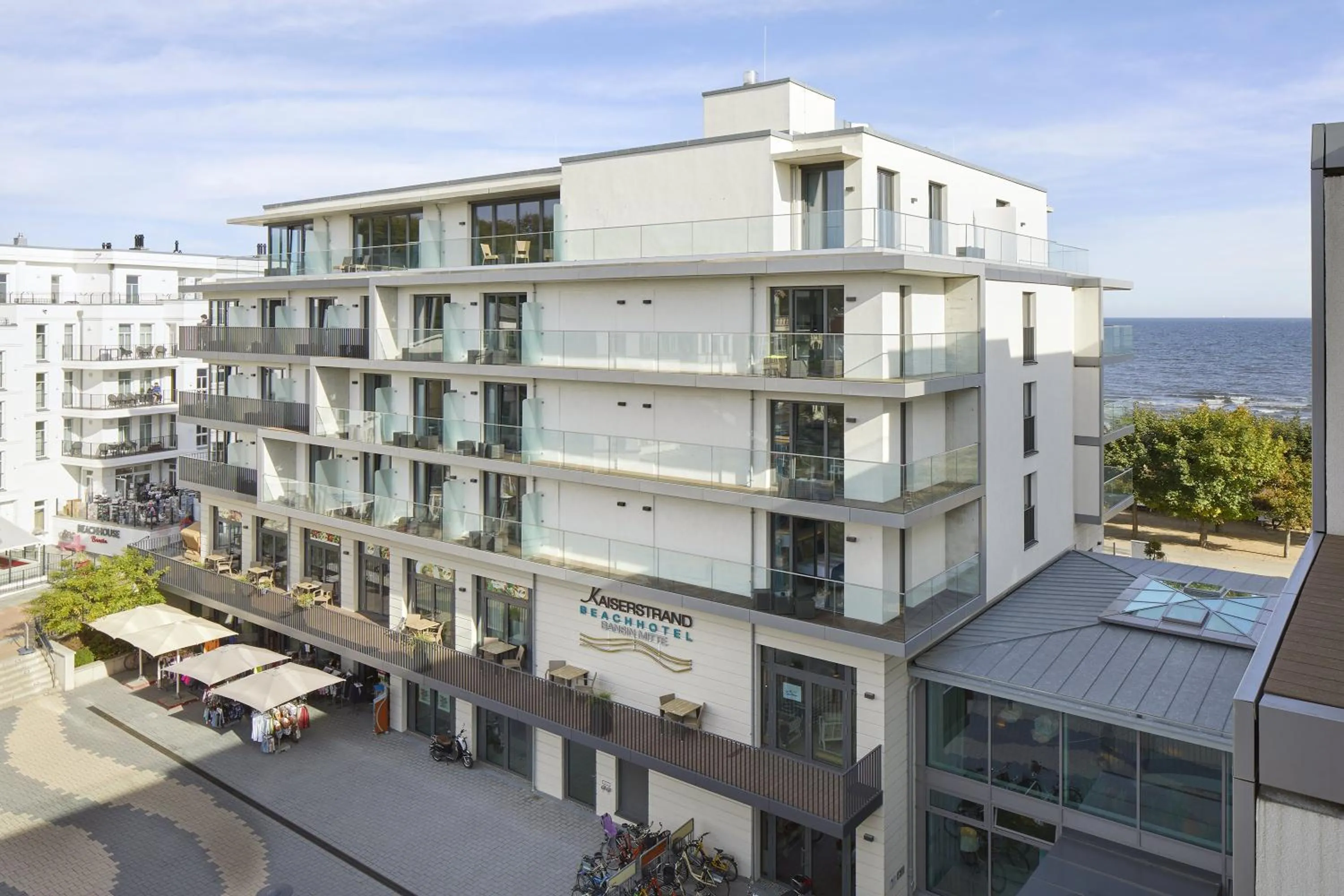 Property building in SEETELHOTEL Kaiserstrand Beachhotel das Lifestyle-Hotel direkt am Strand