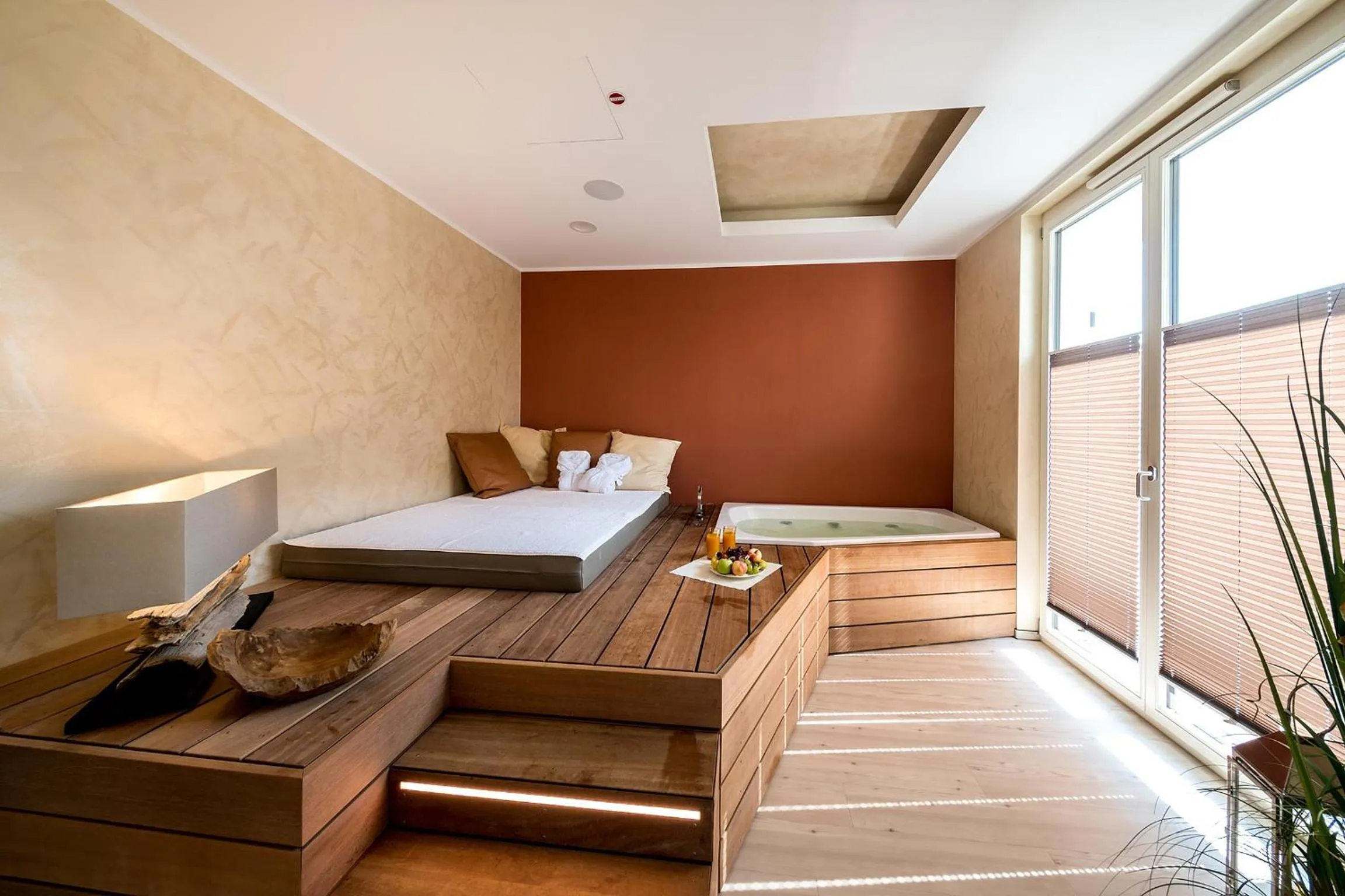 Hot Tub, Bed in SEETELHOTEL Kaiserstrand Beachhotel das Lifestyle-Hotel direkt am Strand