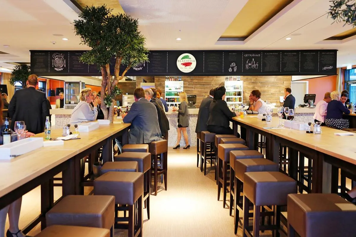 Restaurant/places to eat in SEETELHOTEL Kaiserstrand Beachhotel das Lifestyle-Hotel direkt am Strand