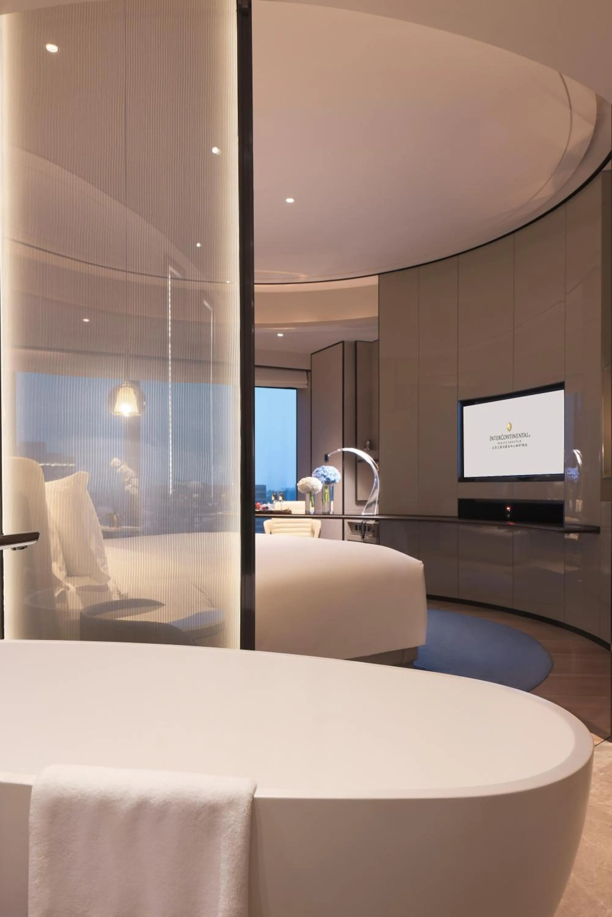 Photo of the whole room, Bed in InterContinental Beijing Sanlitun by IHG