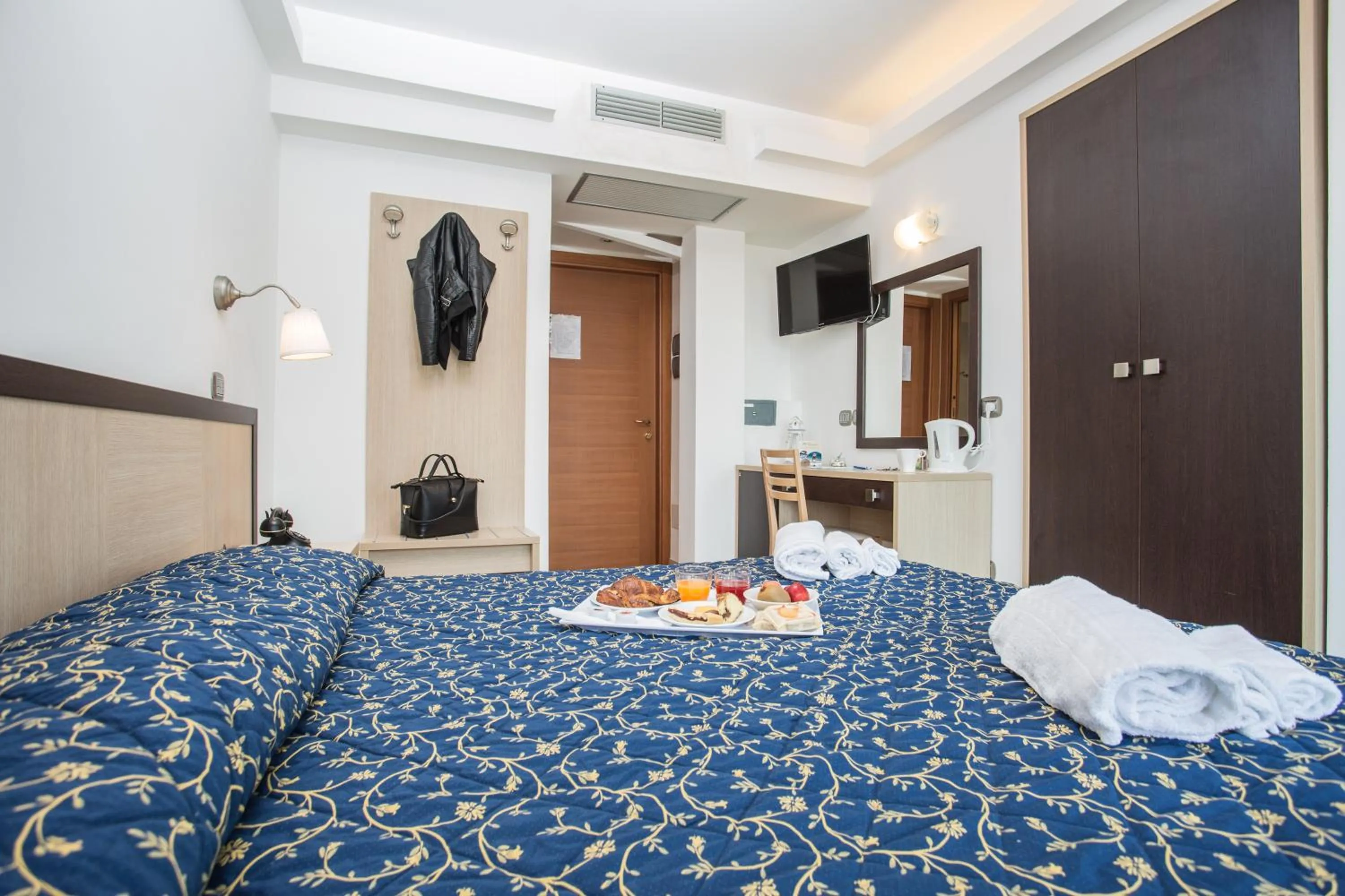 Bed in Hotel Ambasciatori