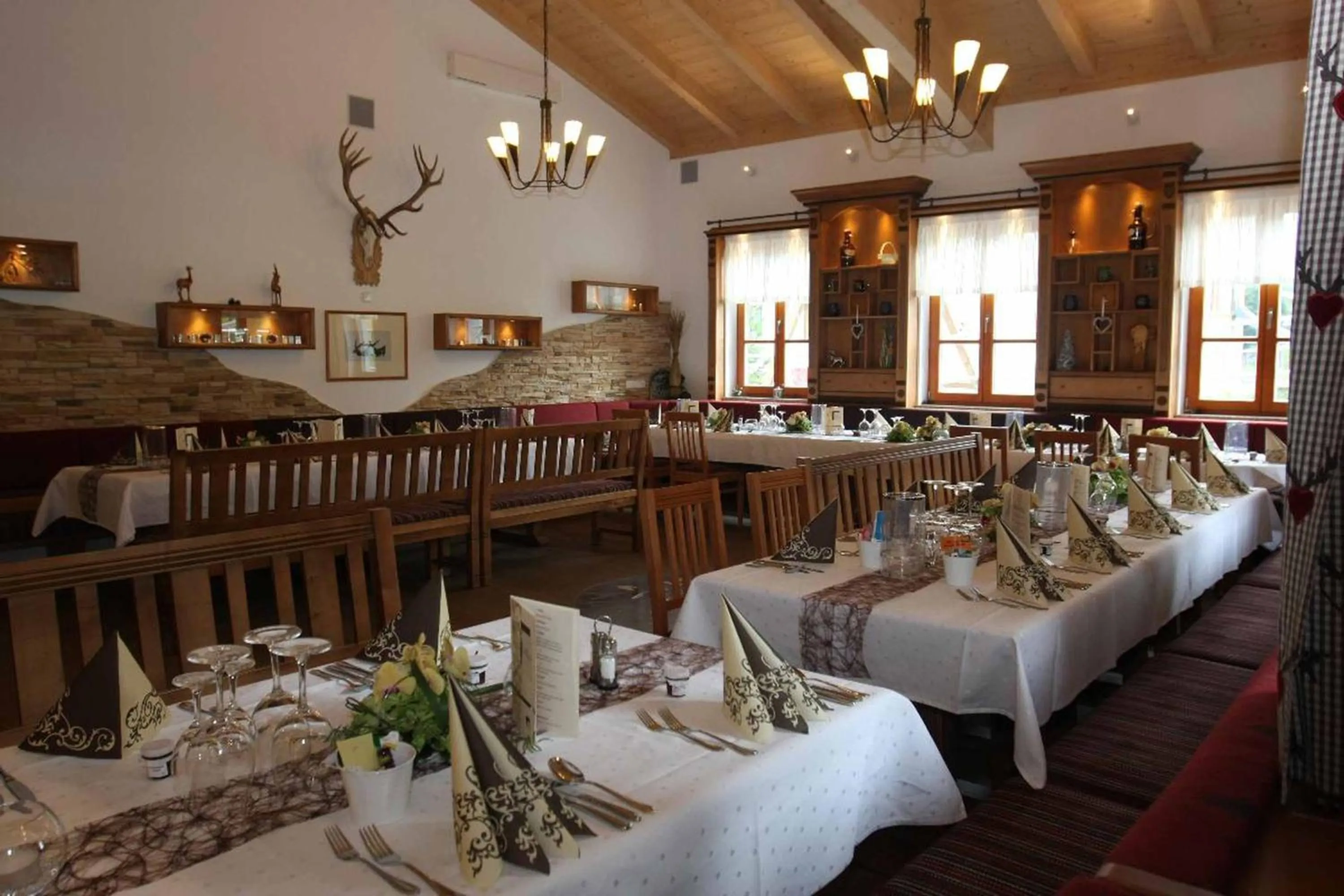 Restaurant/places to eat in Landhotel Kleblmühle