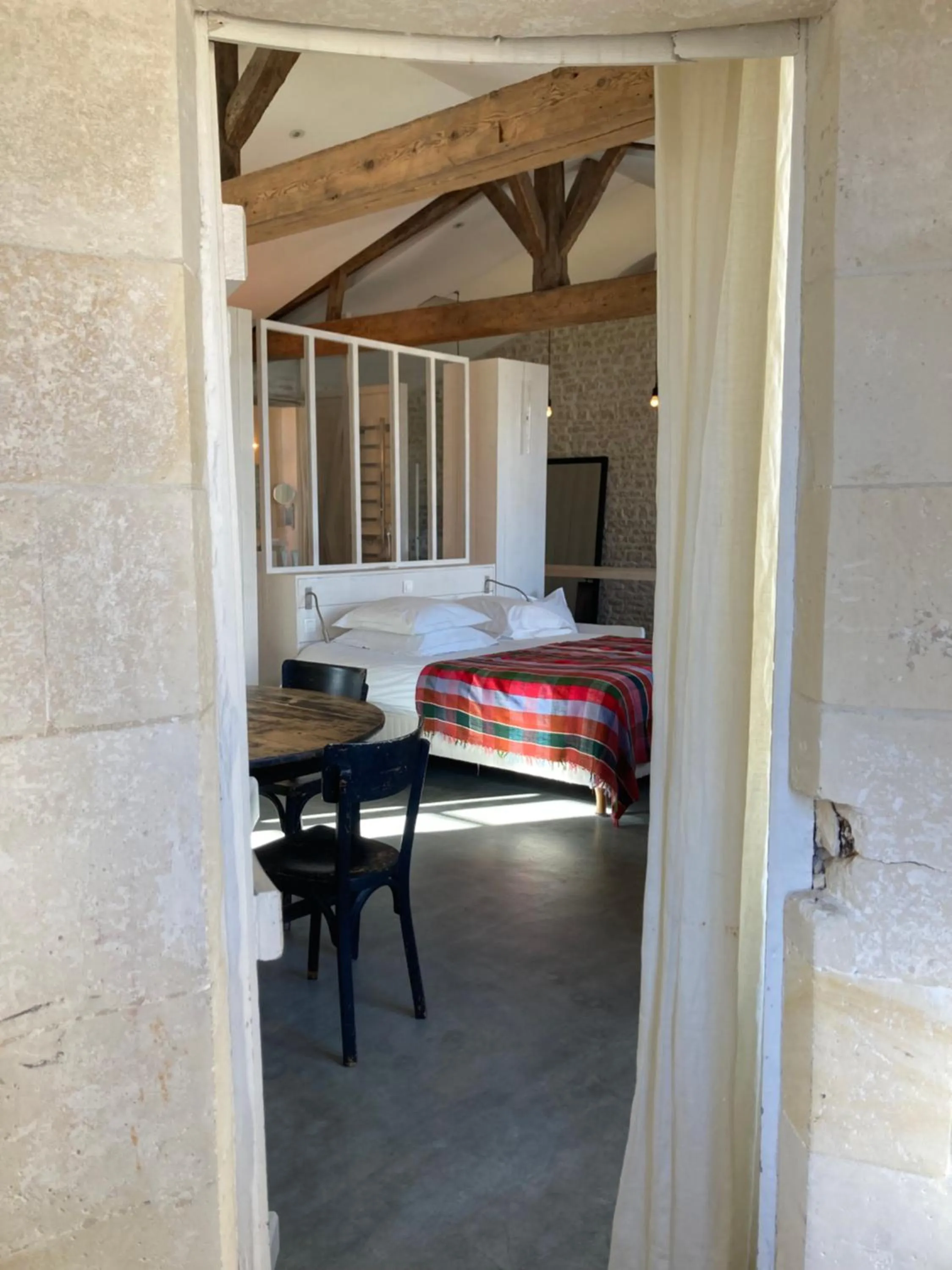 Bed in Hôtel Le Sénéchal