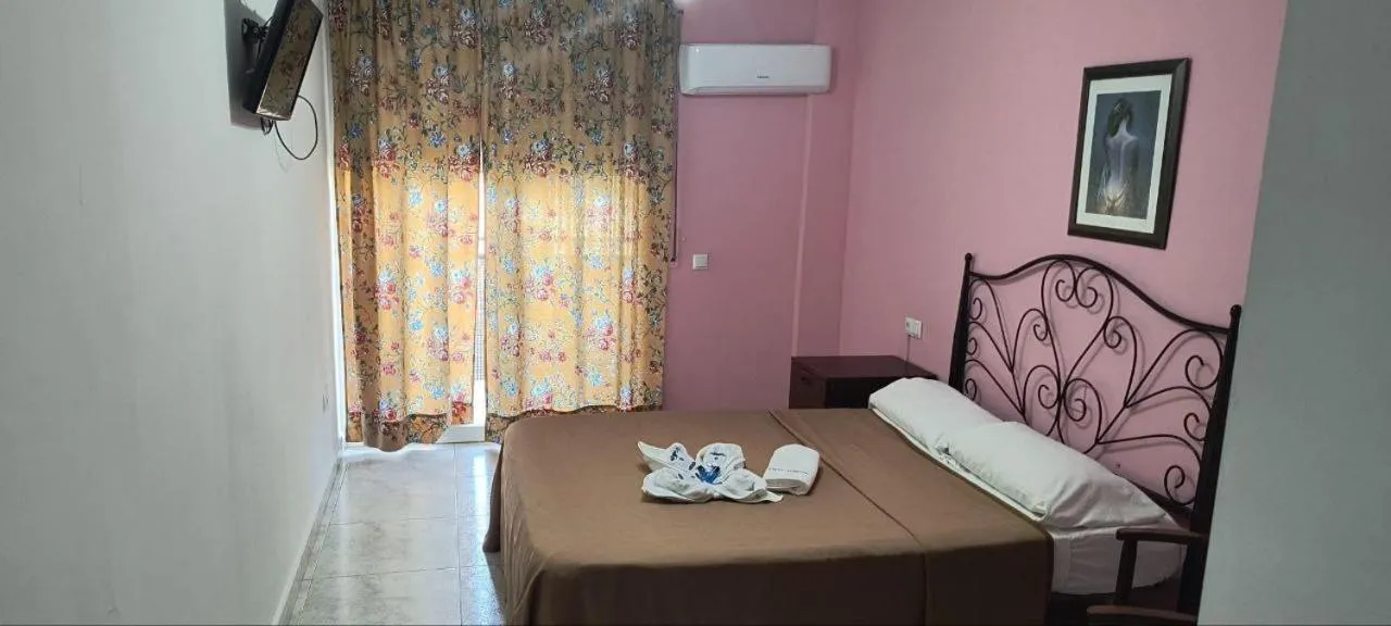 Bed in Hostal Europa