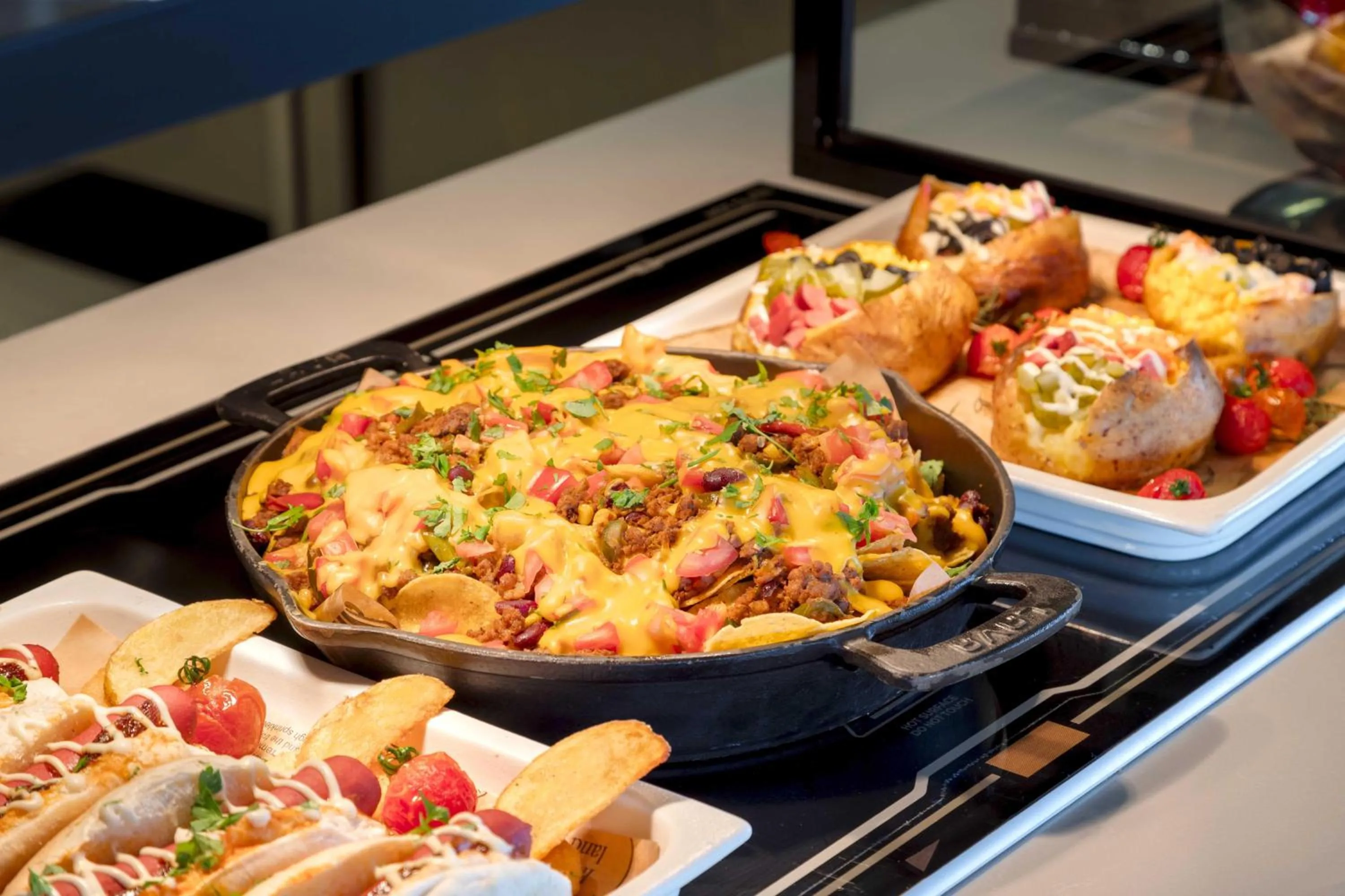 Restaurant/places to eat in Kirman Belazur Resort & Spa