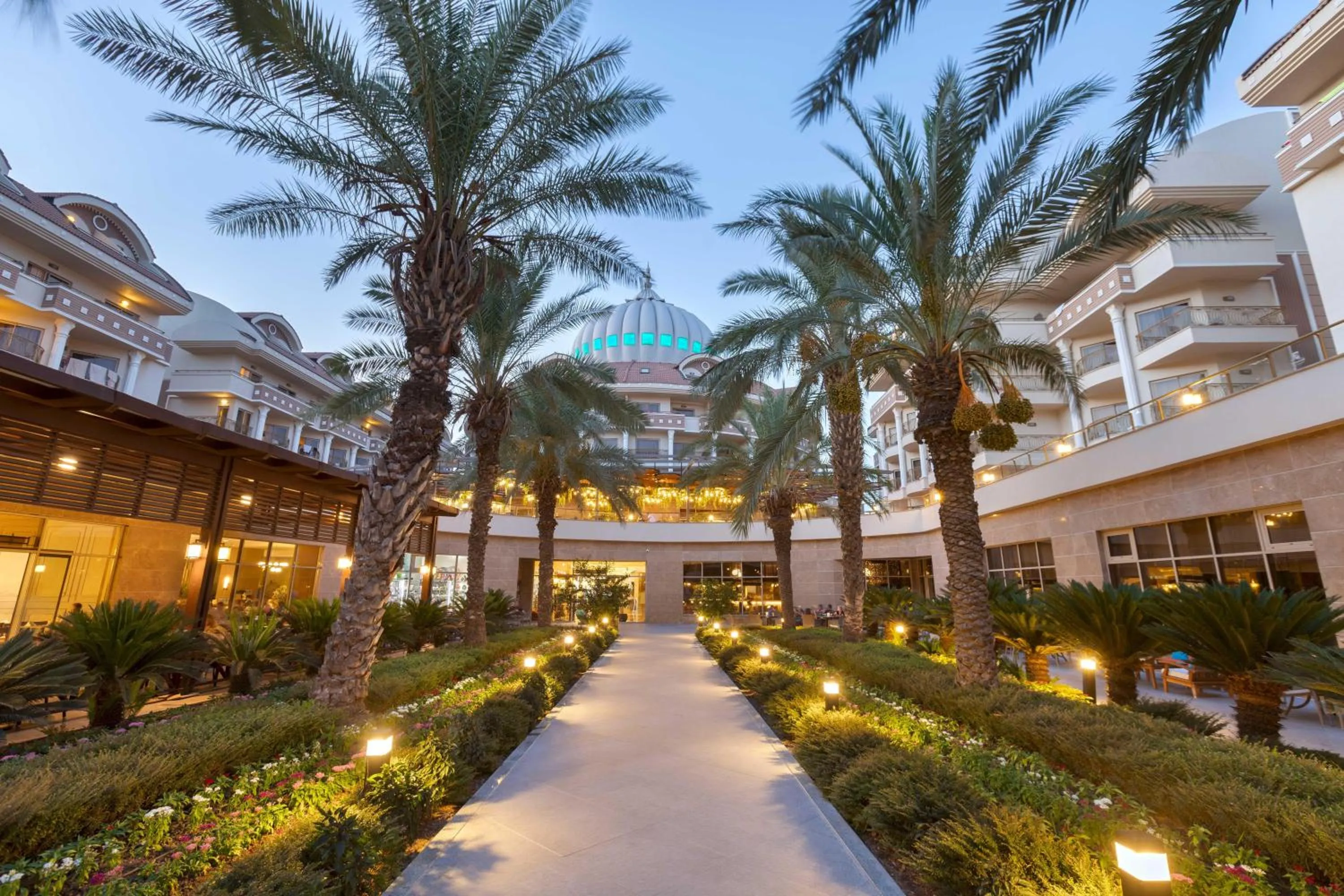 Property building in Kirman Belazur Resort & Spa