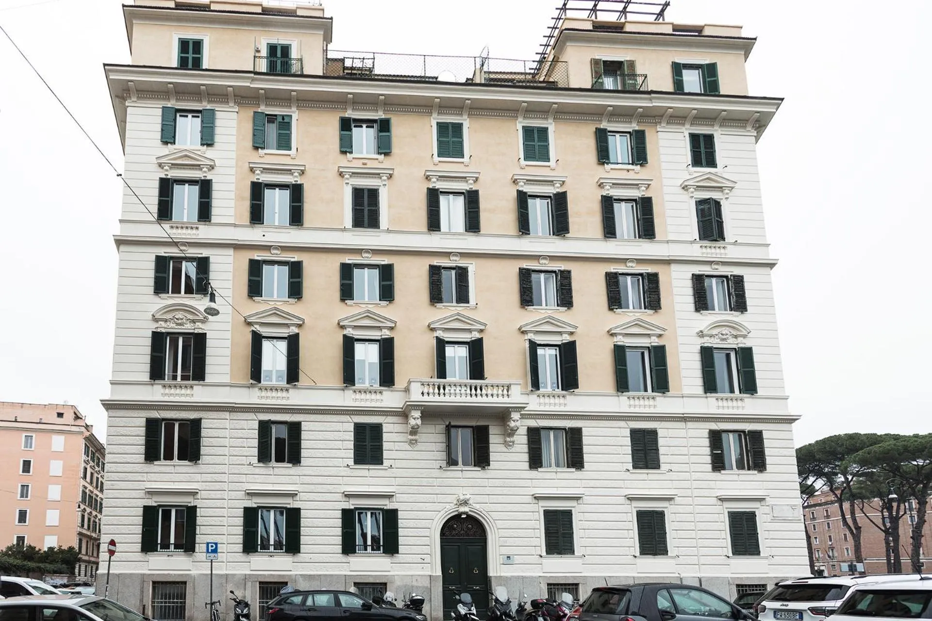 Property building in Vaticano Luxury Guest House