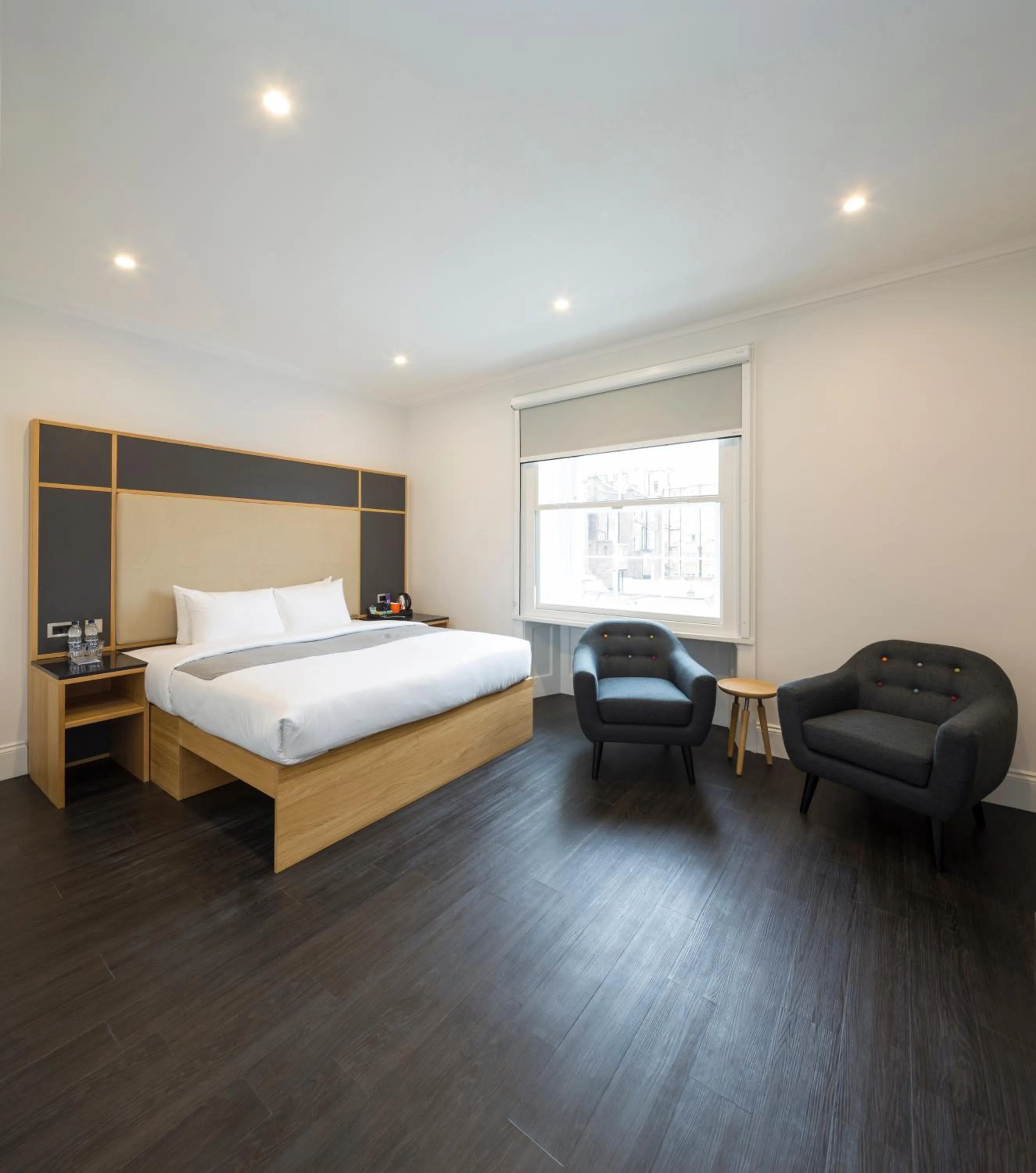 Photo of the whole room, Bed in The Z Hotel Gloucester Place