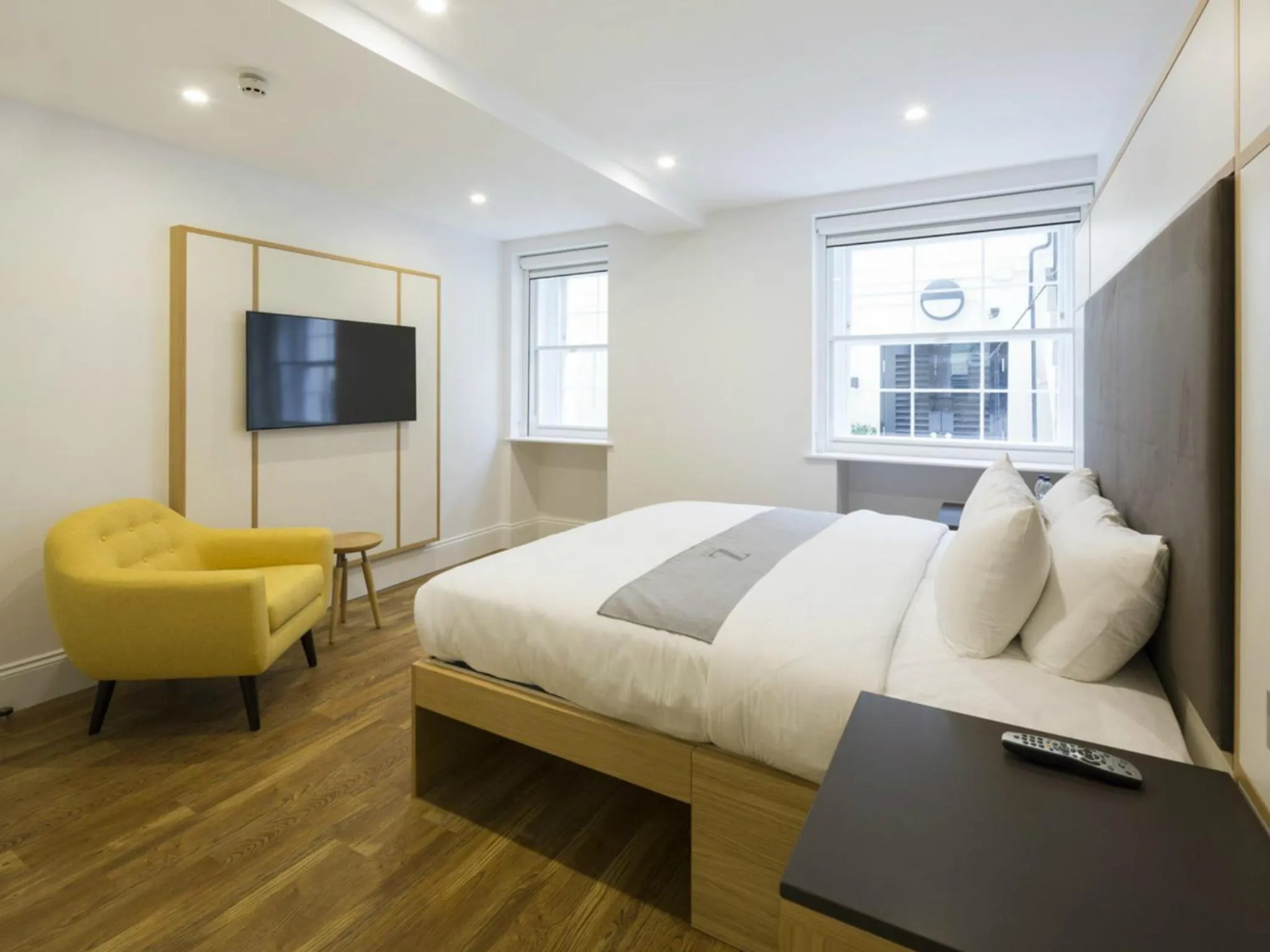 Day, Bed in The Z Hotel Gloucester Place