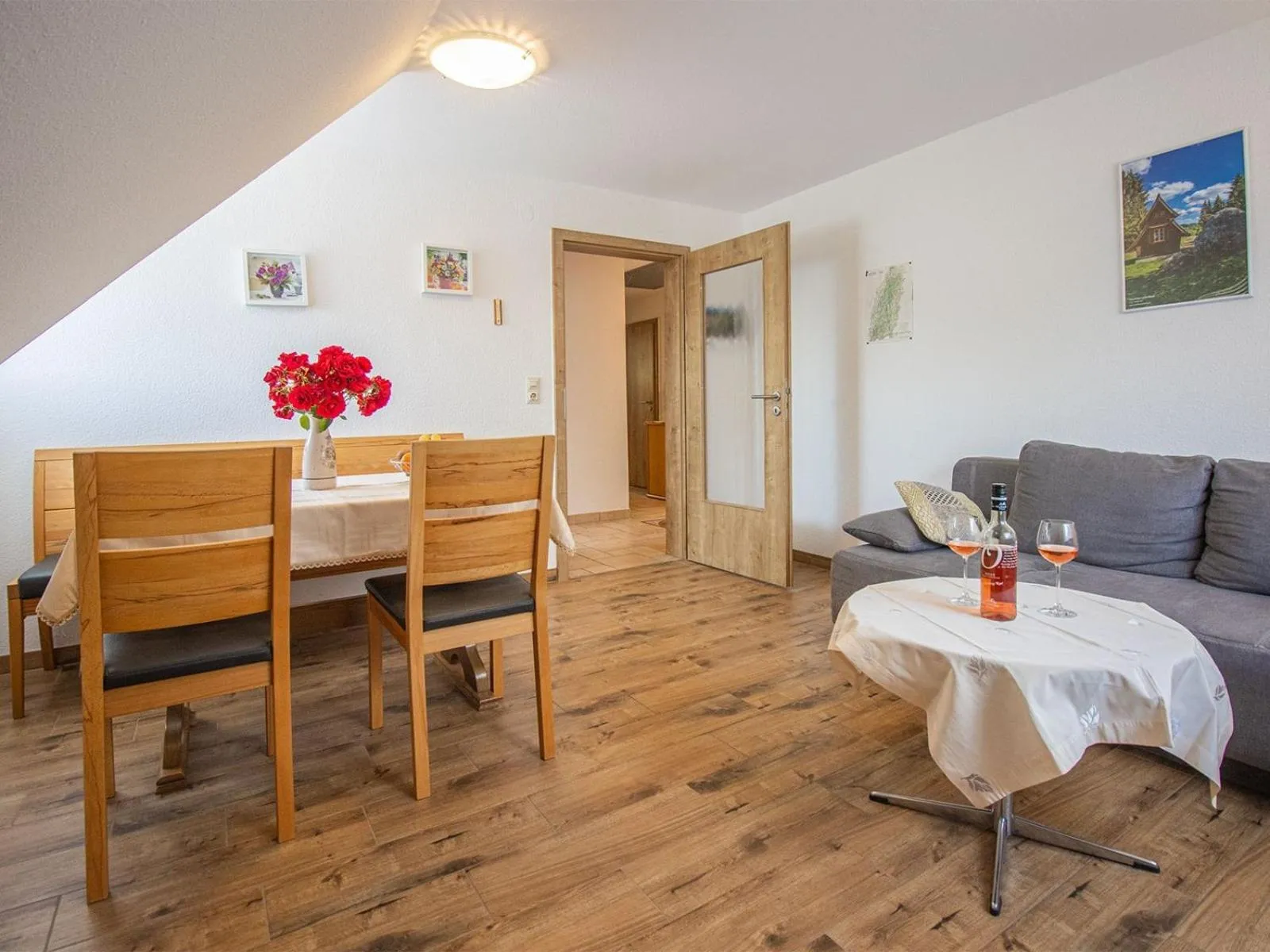 Two-Bedroom Deluxe Apartment with Balcony in Vogthof