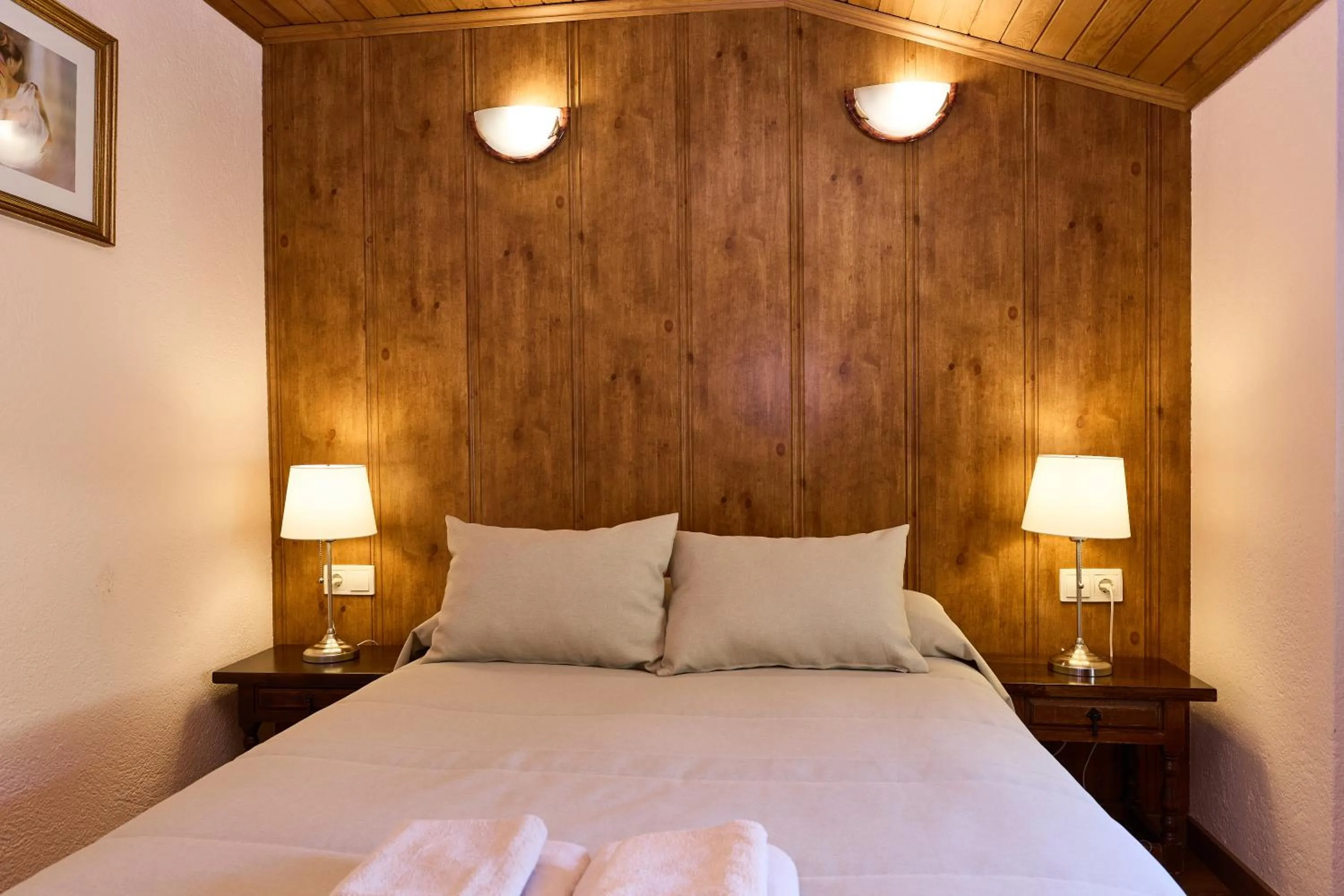 Bed in Hotel Peretol