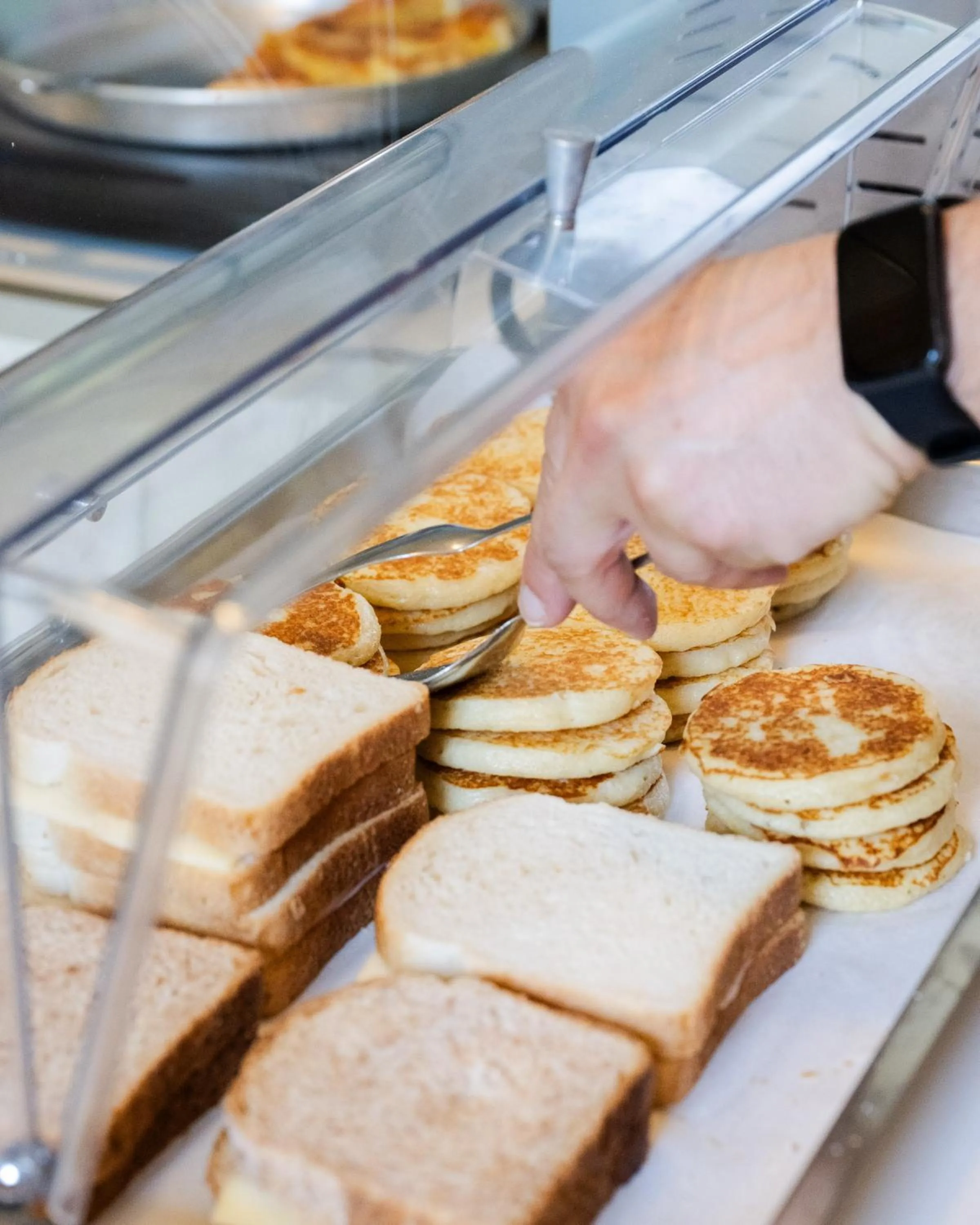 Breakfast in Hotel Chery