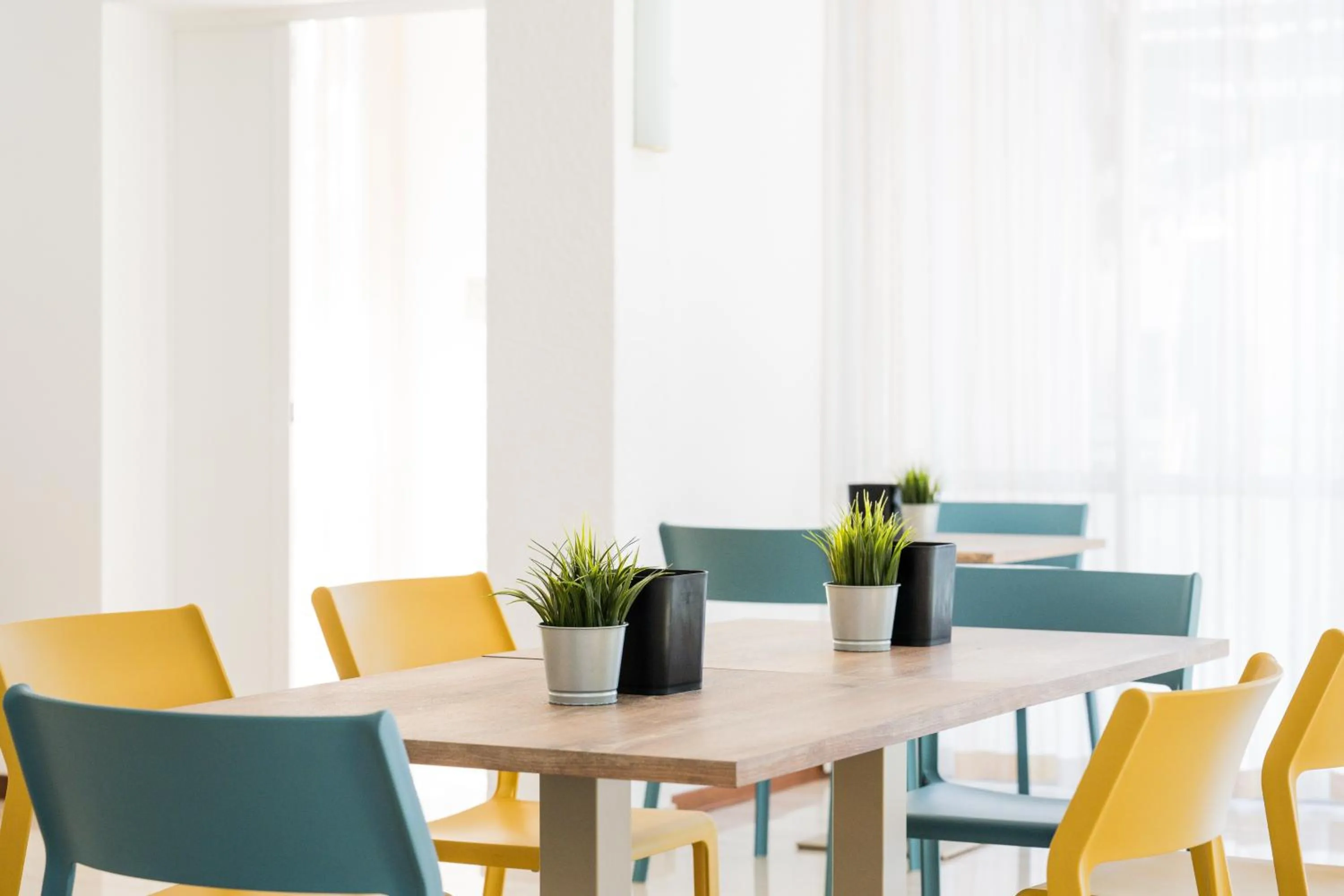 Restaurant/places to eat in Hotel Chery