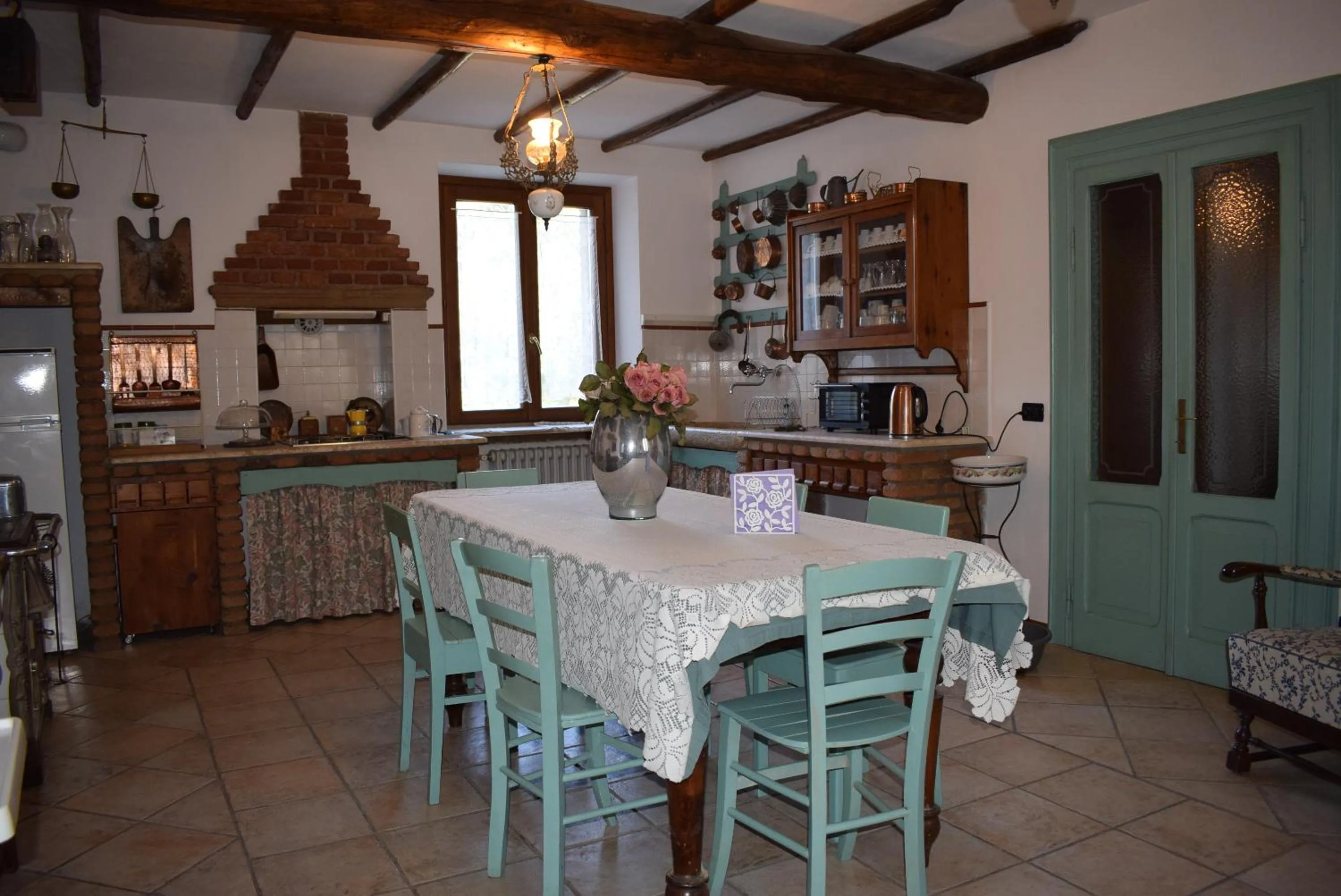 Kitchen or kitchenette in Casa Vacanze Cascina Campagnola