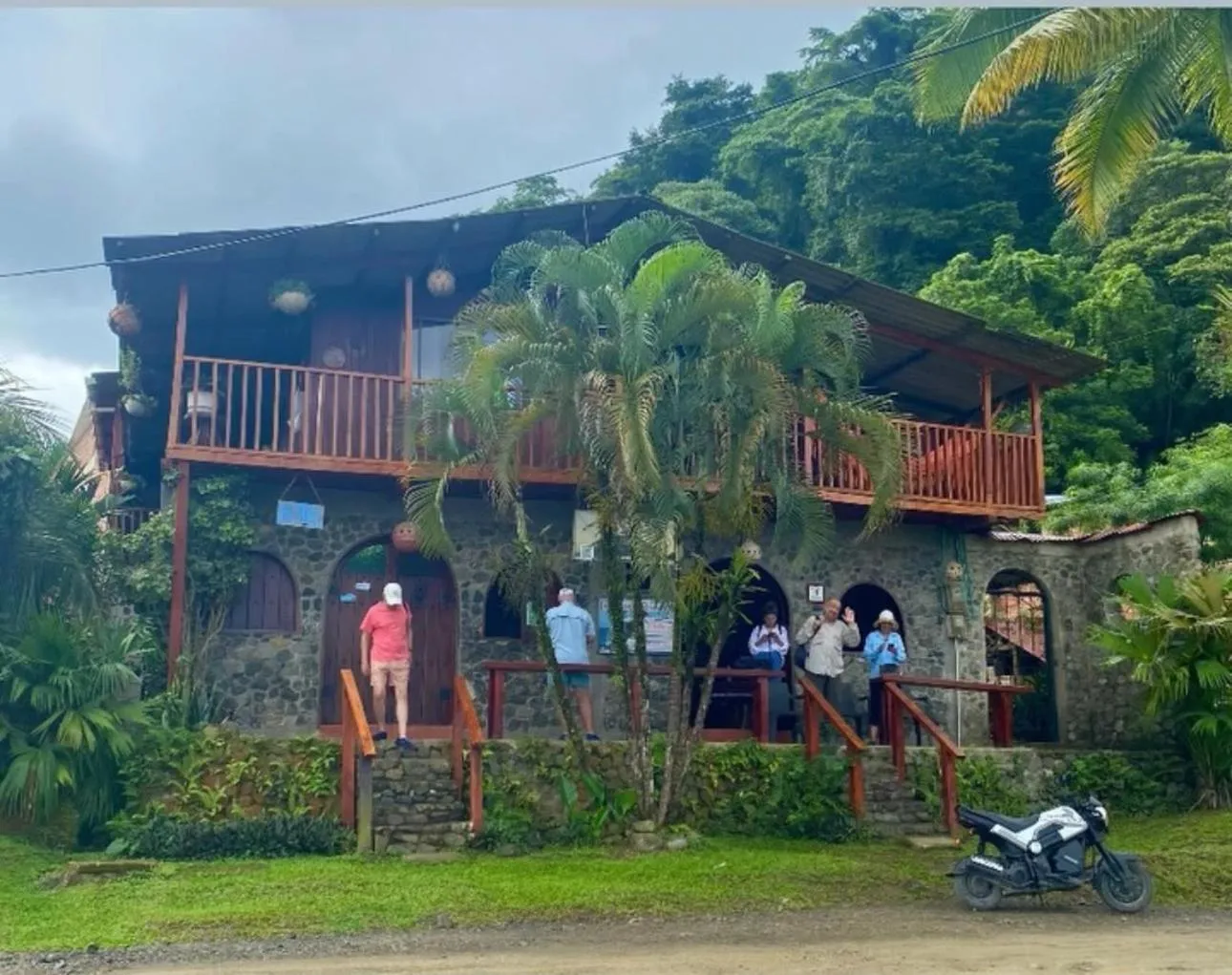 Property building in Posada Turística Rocas De Cabo Marzo