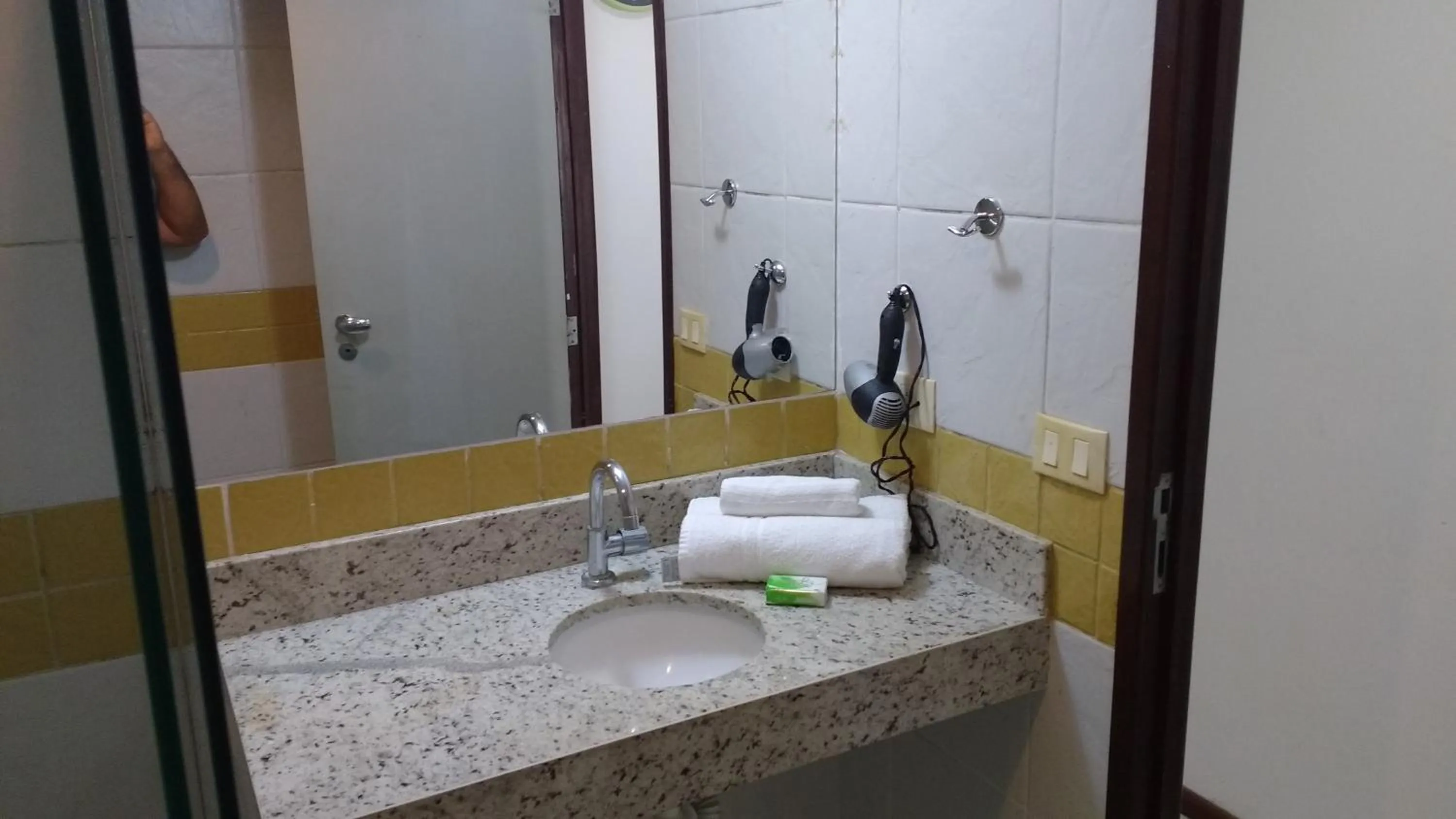 Bathroom in Pipa's Bay Apartamentos