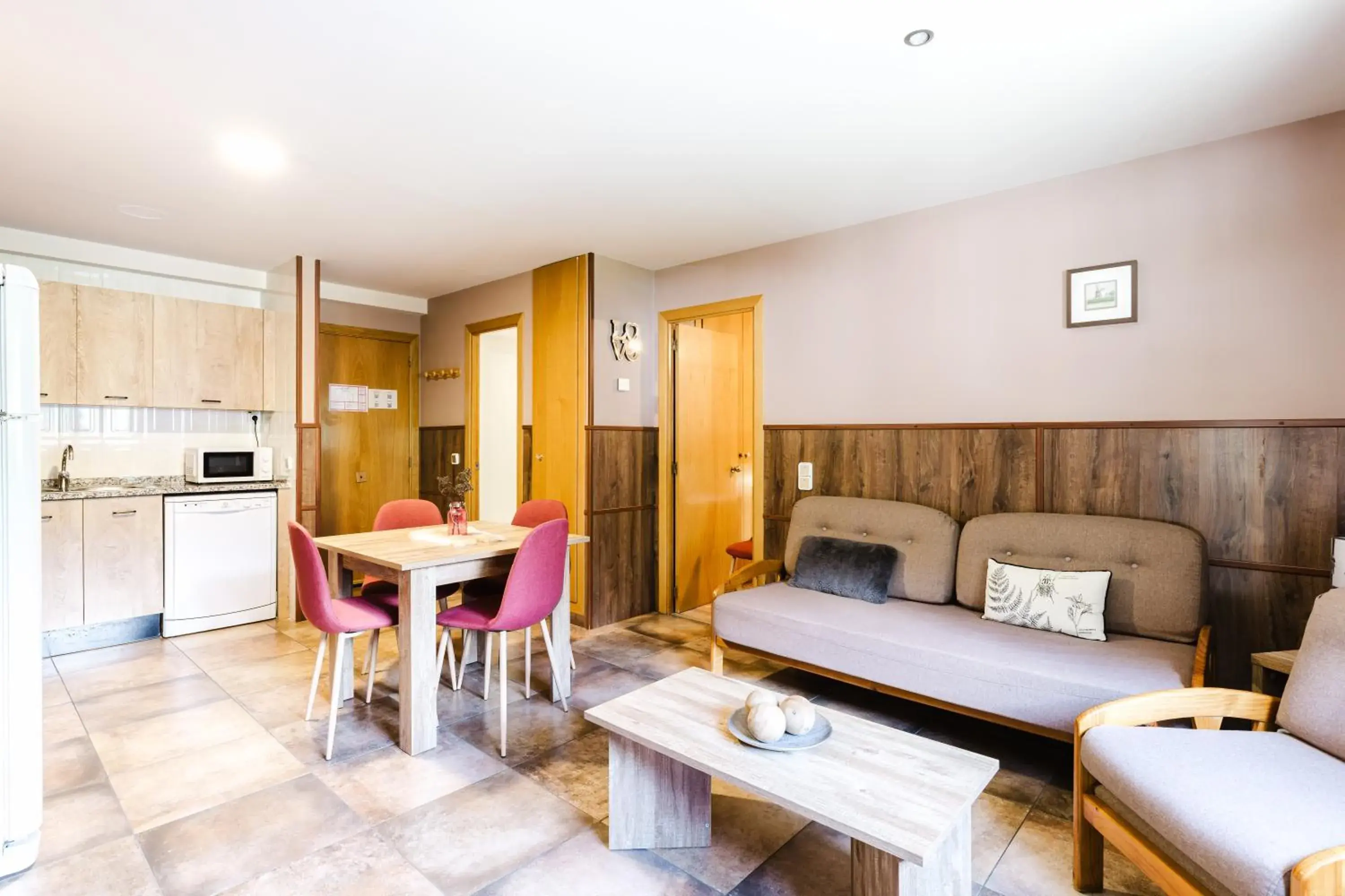 Standard Apartment in Apartaments La Neu-Mountain Lodges & Restaurant Standard Apartment in Apartaments La Neu-Mountain Lodges & Restaurant