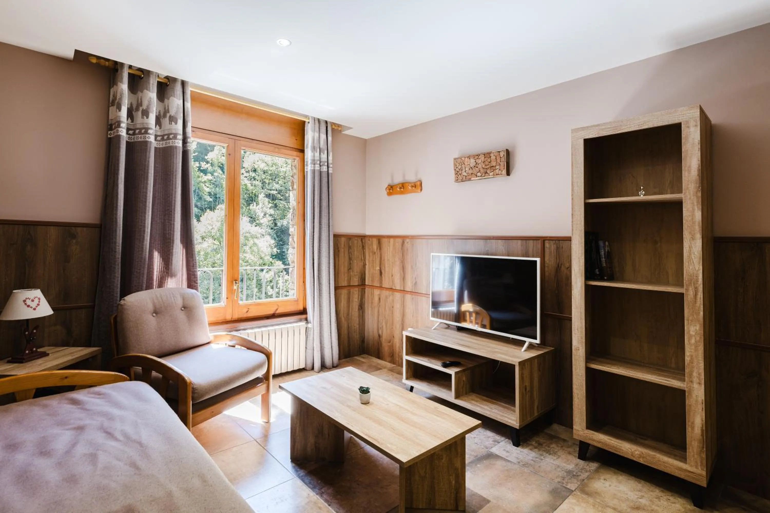 Superior Apartment in Apartaments La Neu-Mountain Lodges & Restaurant