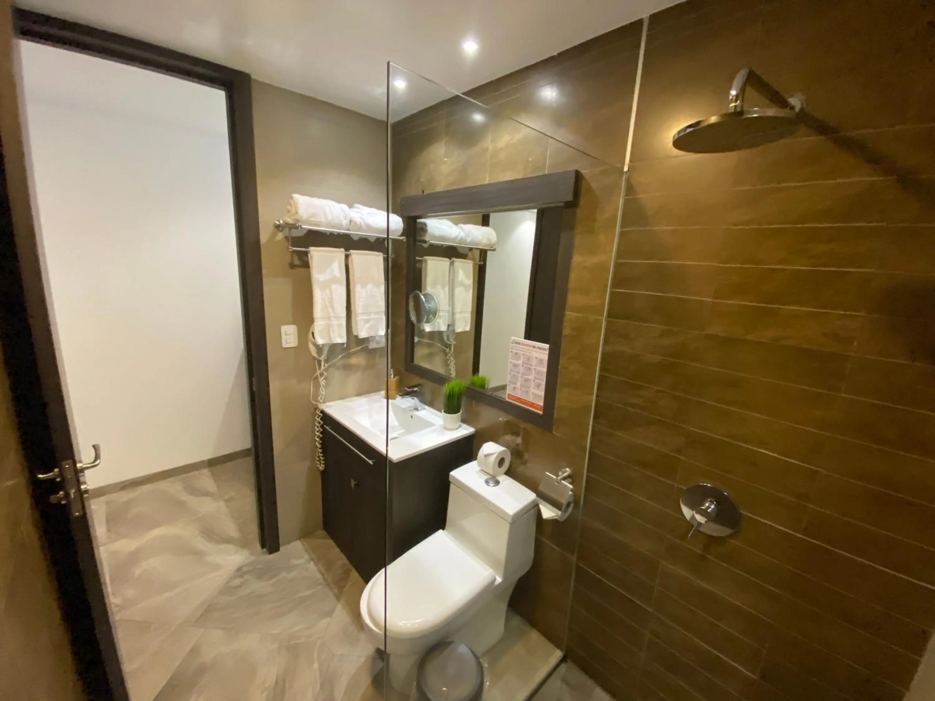 Shower in Galapagos Sunset Hotel