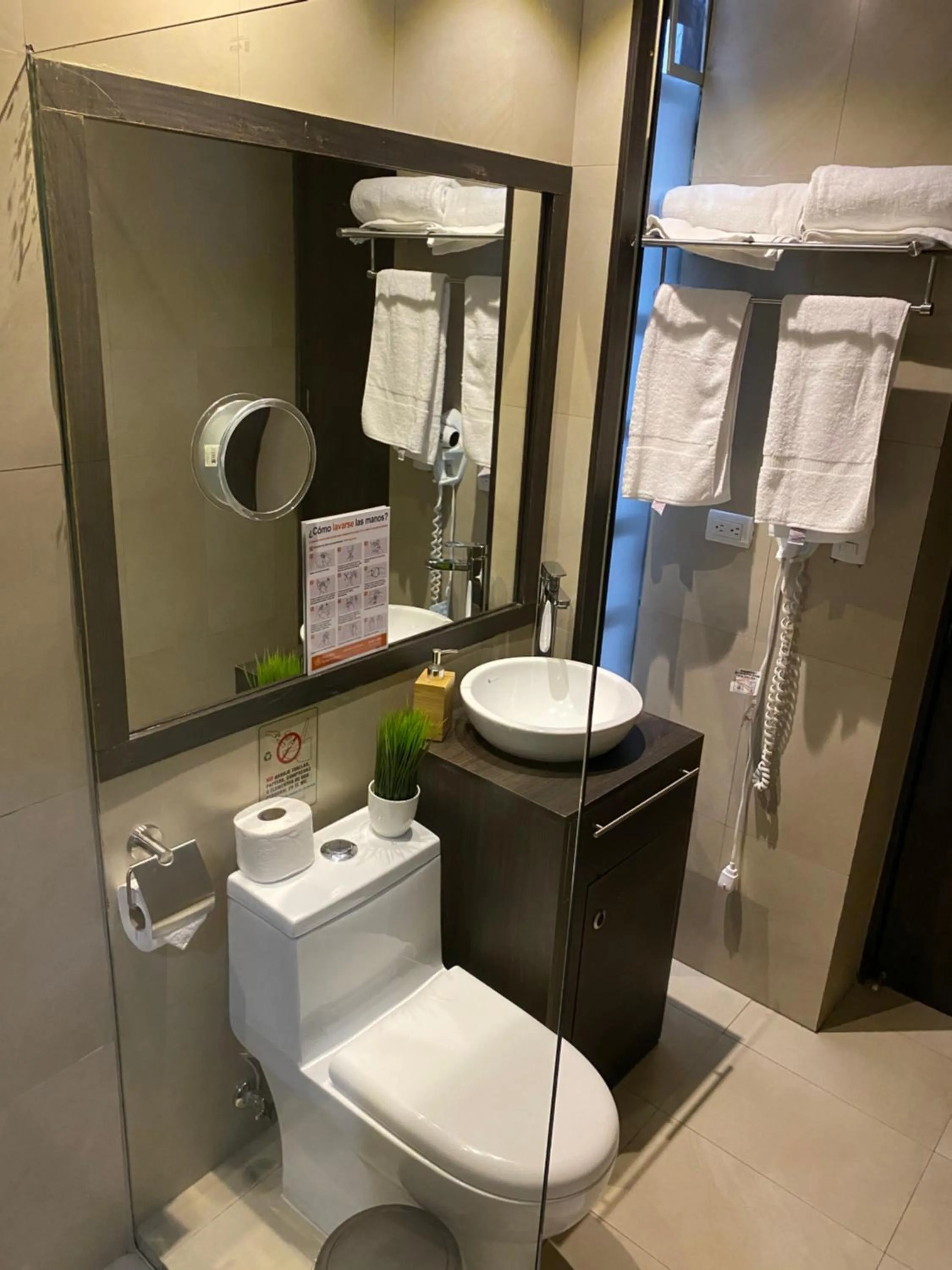 Shower in Galapagos Sunset Hotel