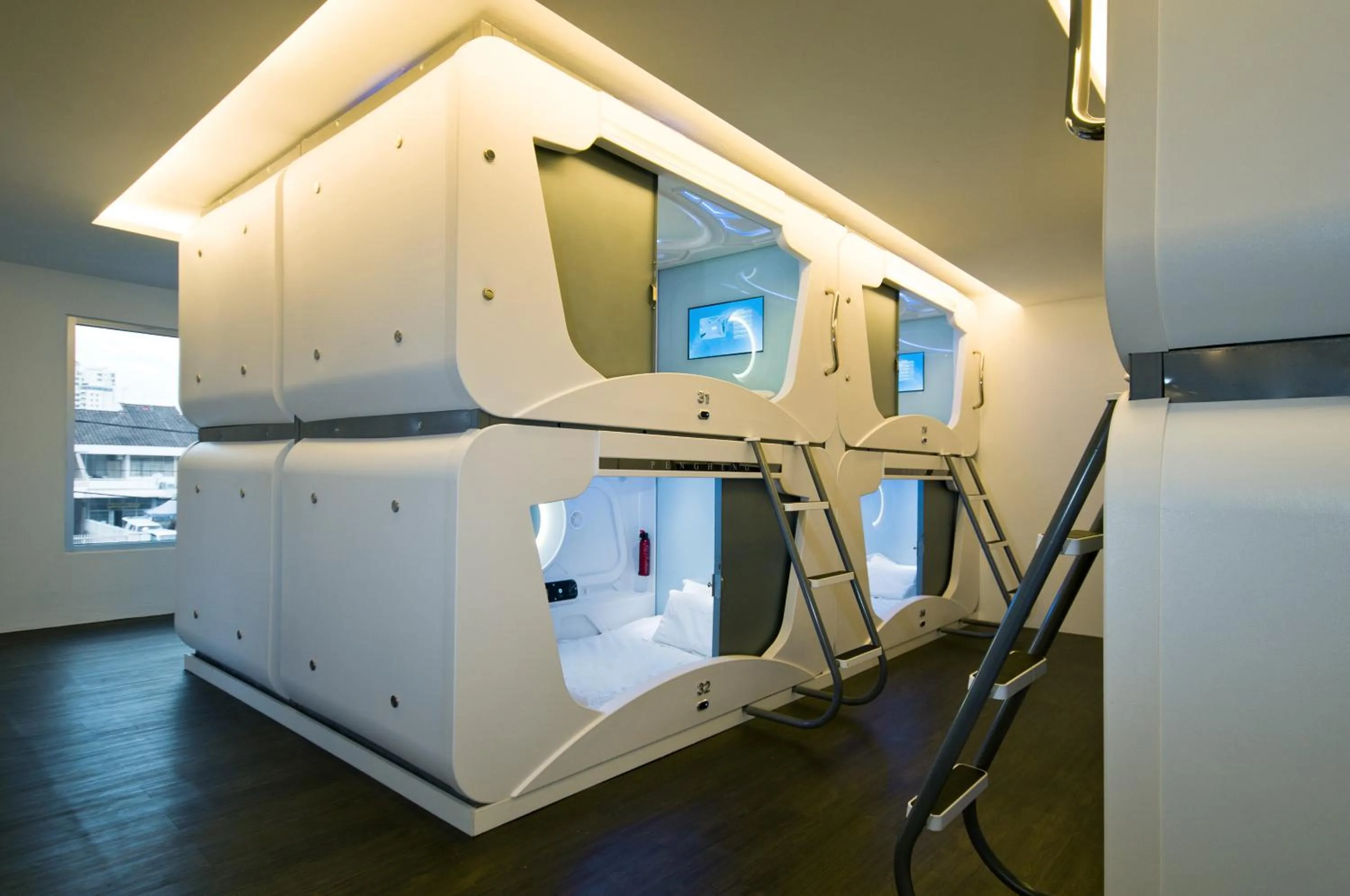 bunk bed in M Qube Hotel