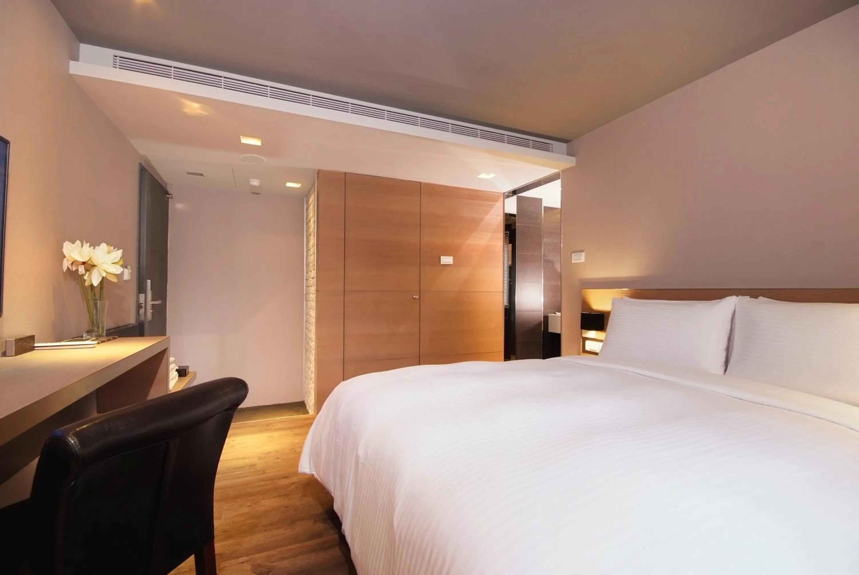 bunk bed, Bed in Guest Hotel