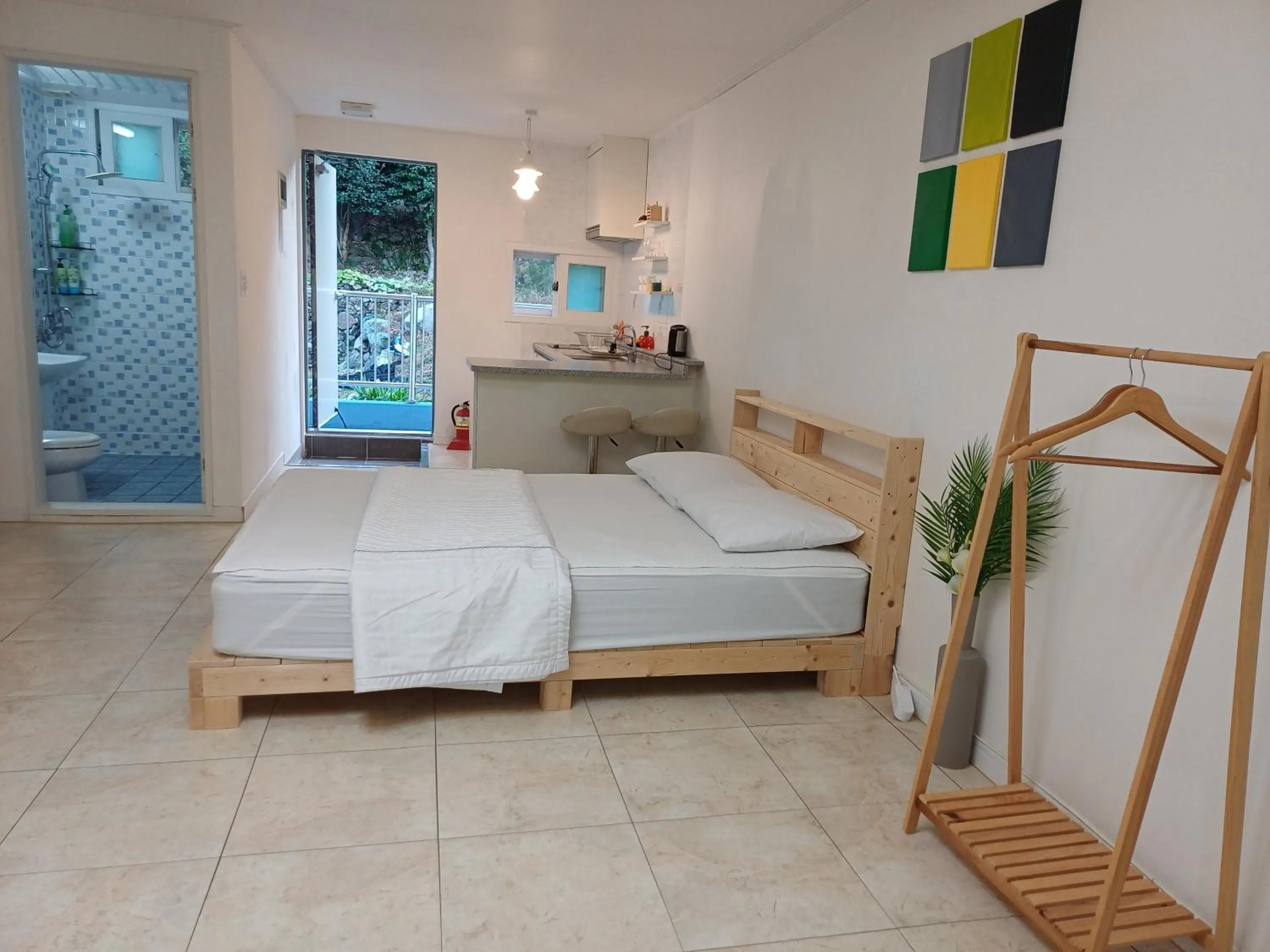 Bedroom, Bed in Melodia Pension