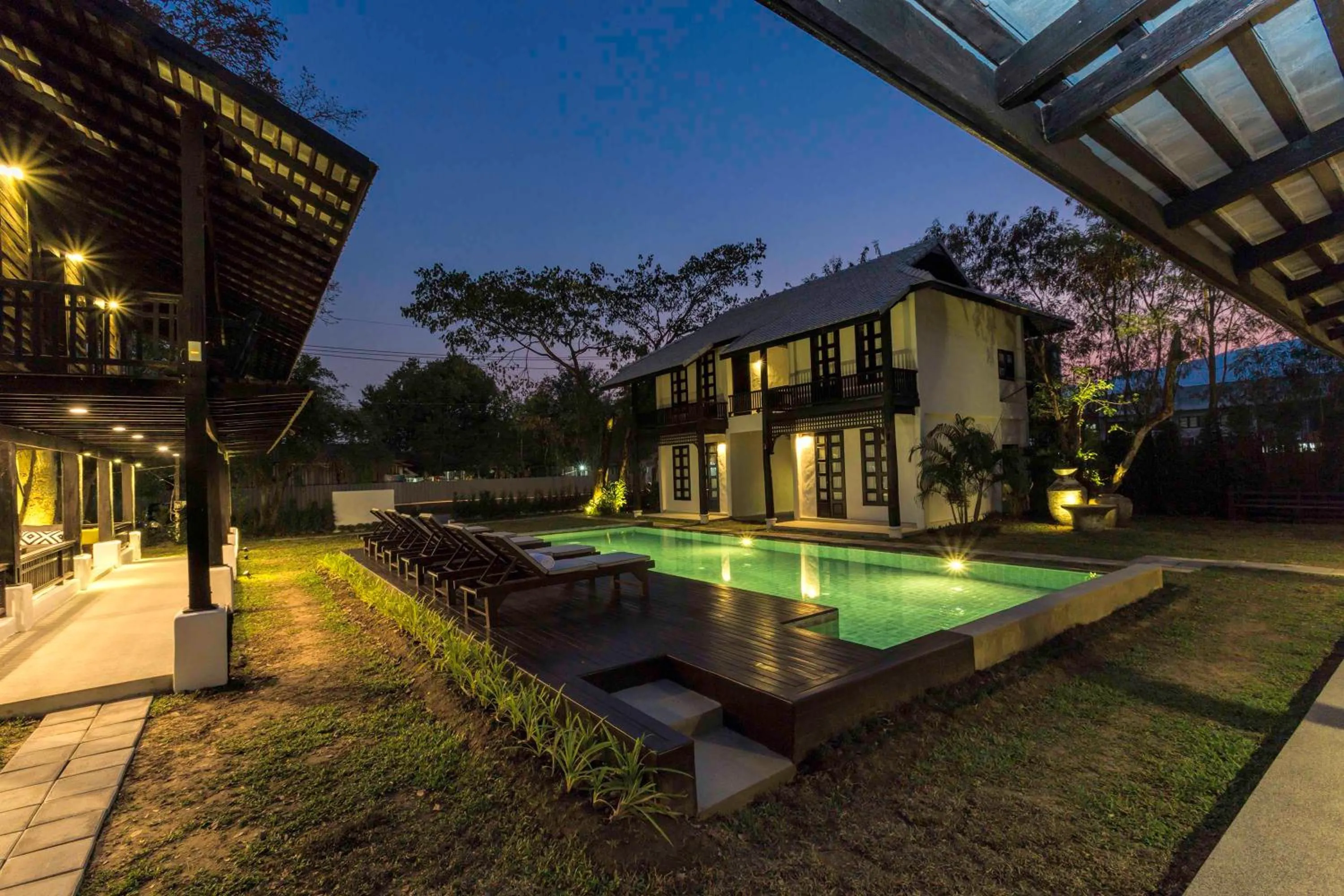 Swimming pool in Chotana Villa Hotel Chiang Mai