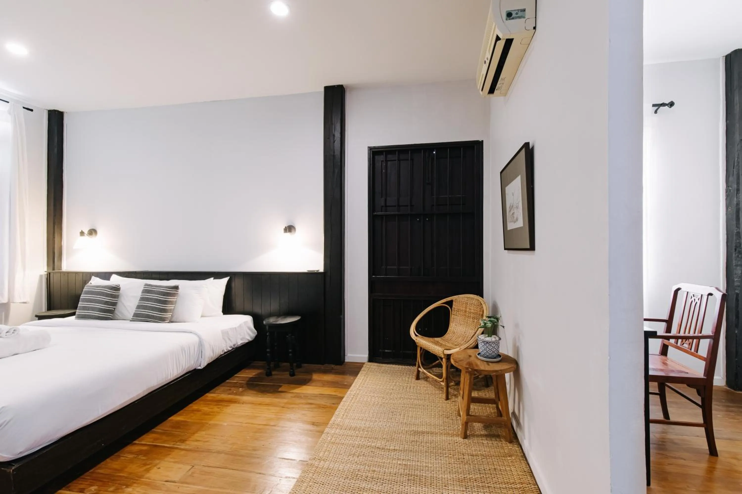 Bed in Chotana Villa Hotel Chiang Mai