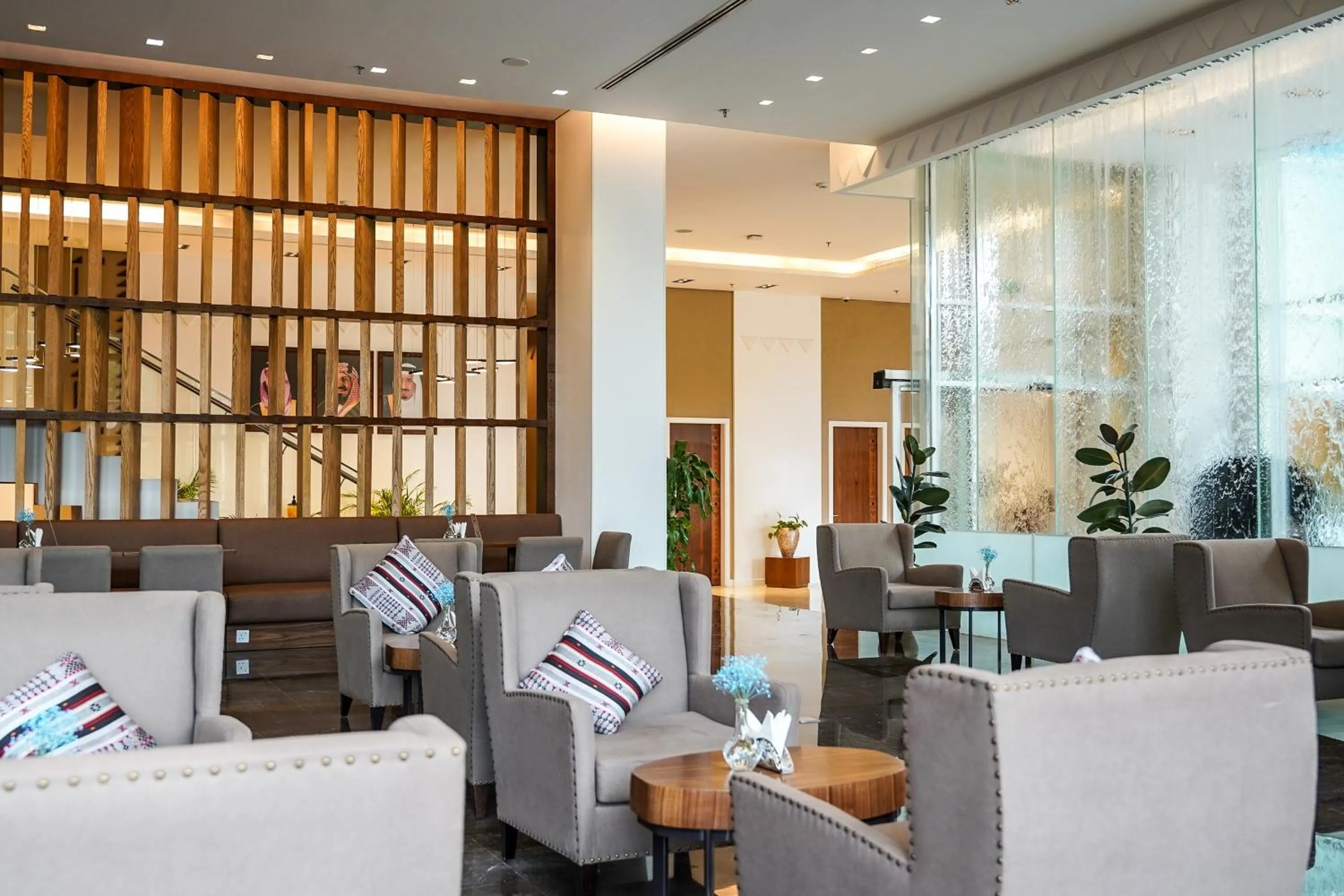 Restaurant/places to eat in Awfad Hotel