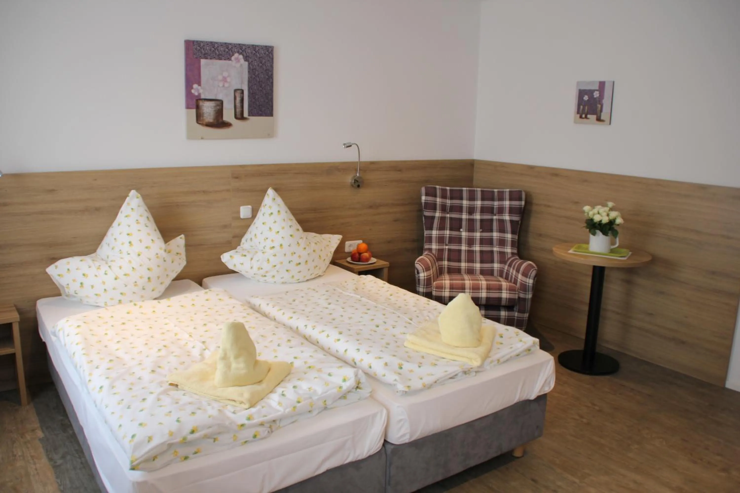 Photo of the whole room, Bed in Rathausstuben