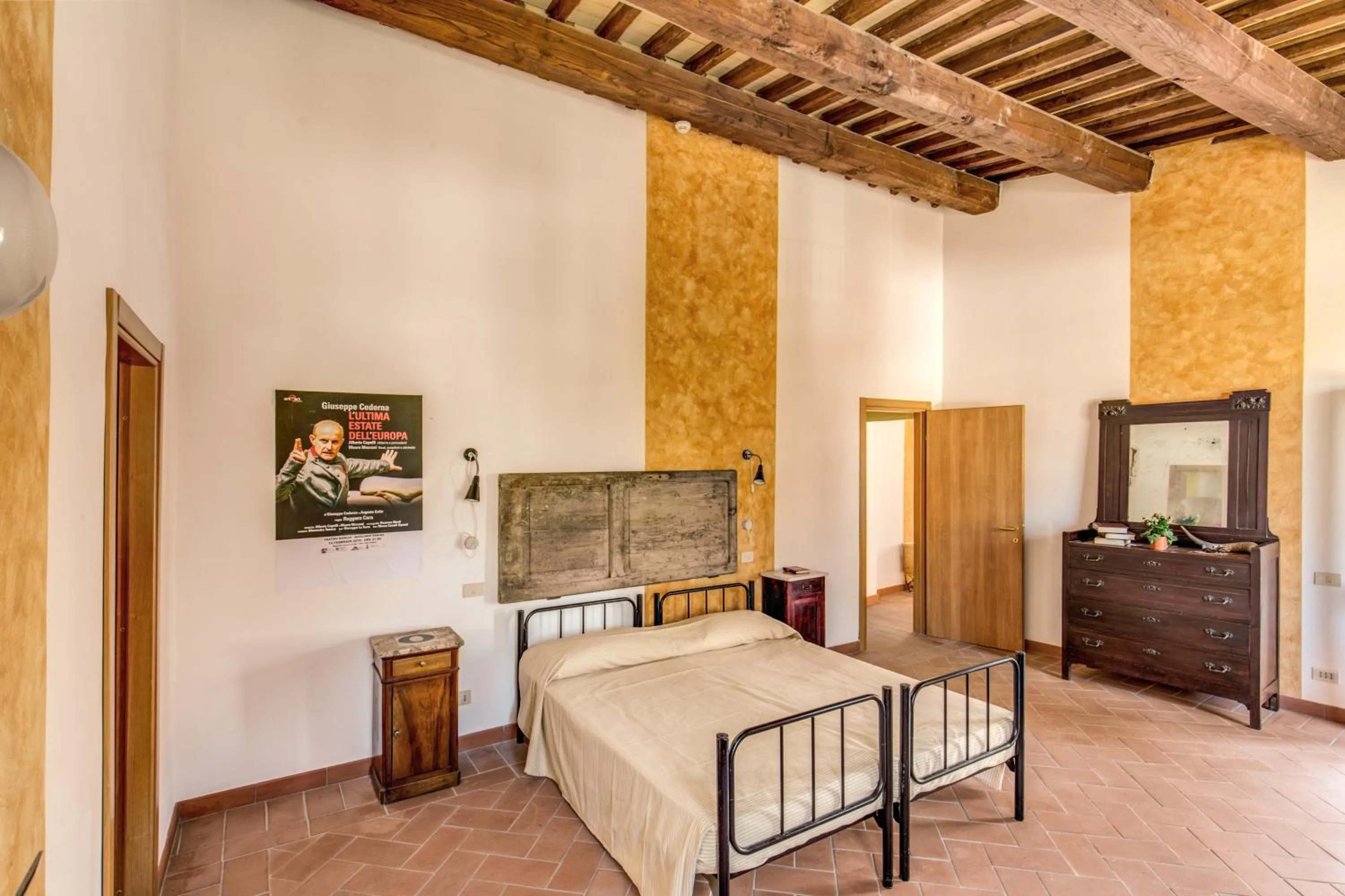 Photo of the whole room, Bed in ecOstello Magliano Sabina