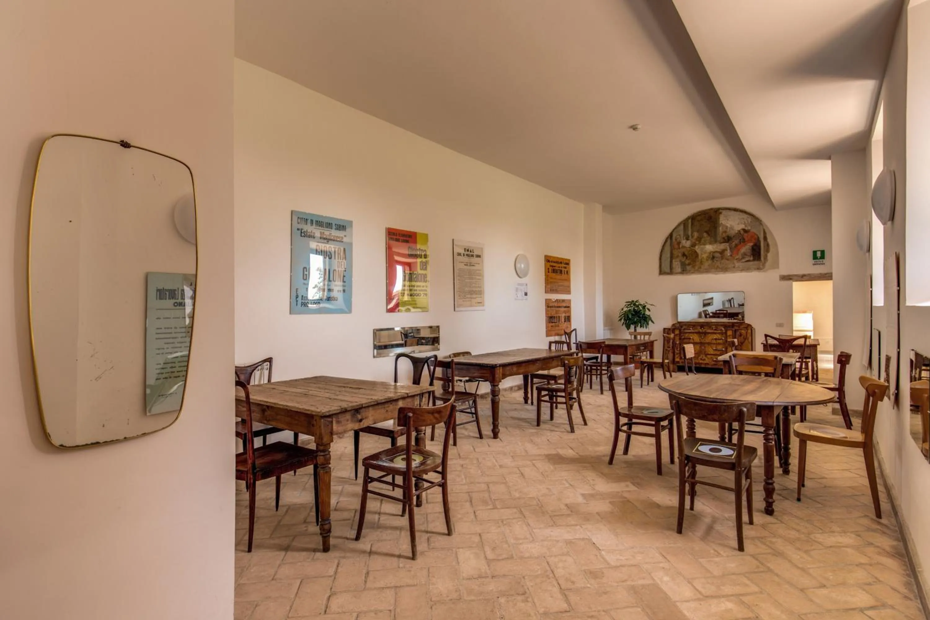 Lounge or bar in ecOstello Magliano Sabina