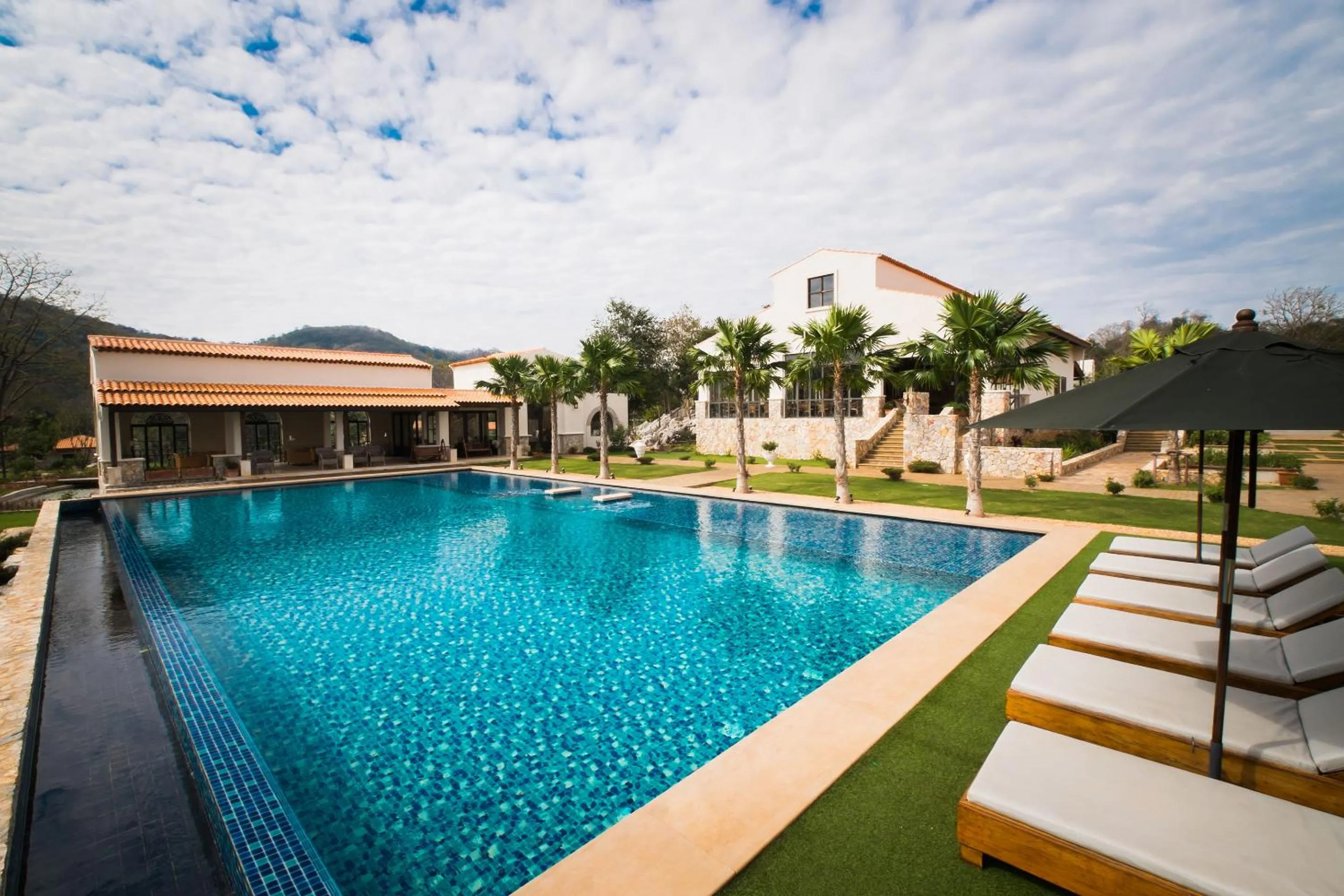 Swimming pool in Mela Garden Retreat Cottage