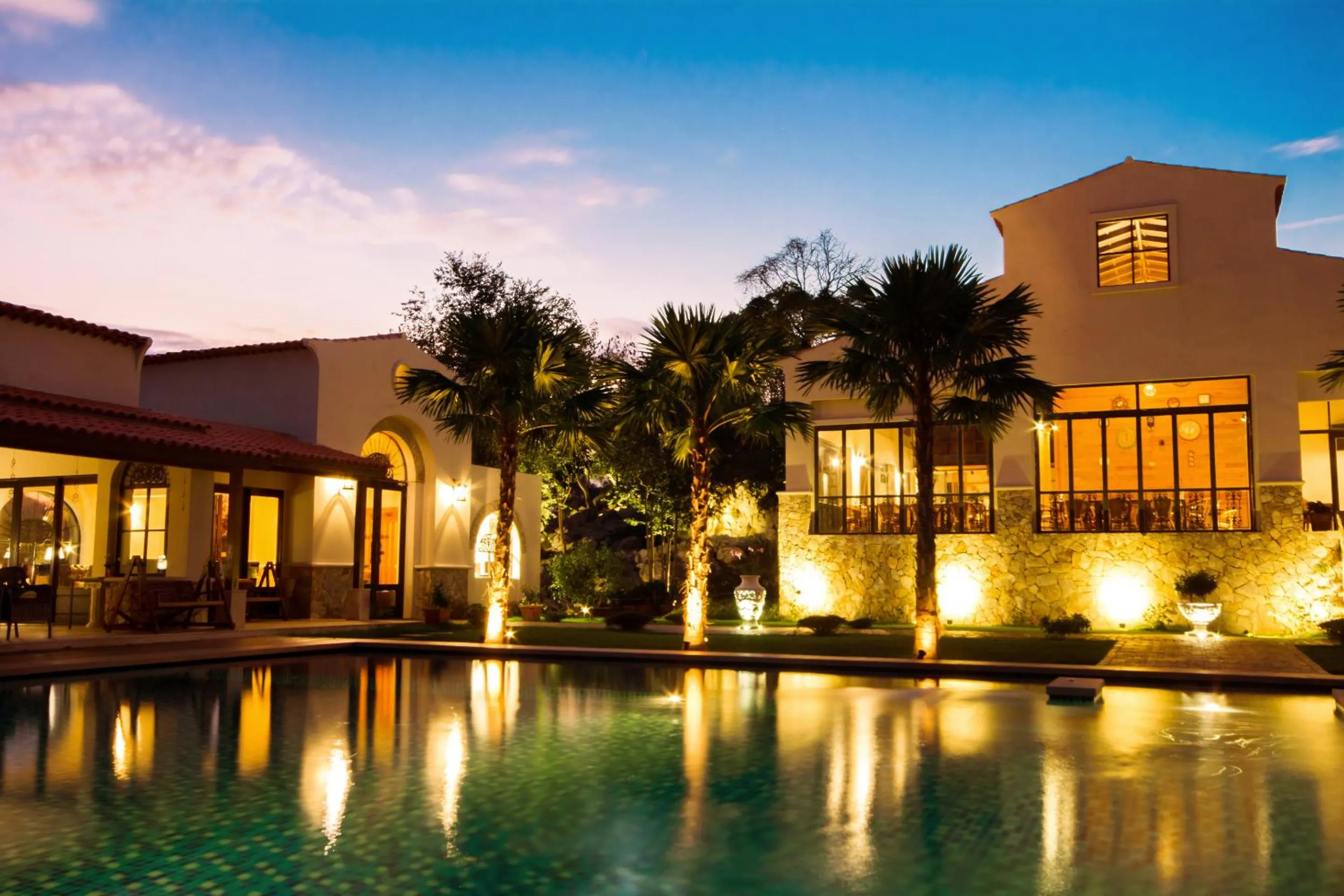 Restaurant/places to eat in Mela Garden Retreat Cottage