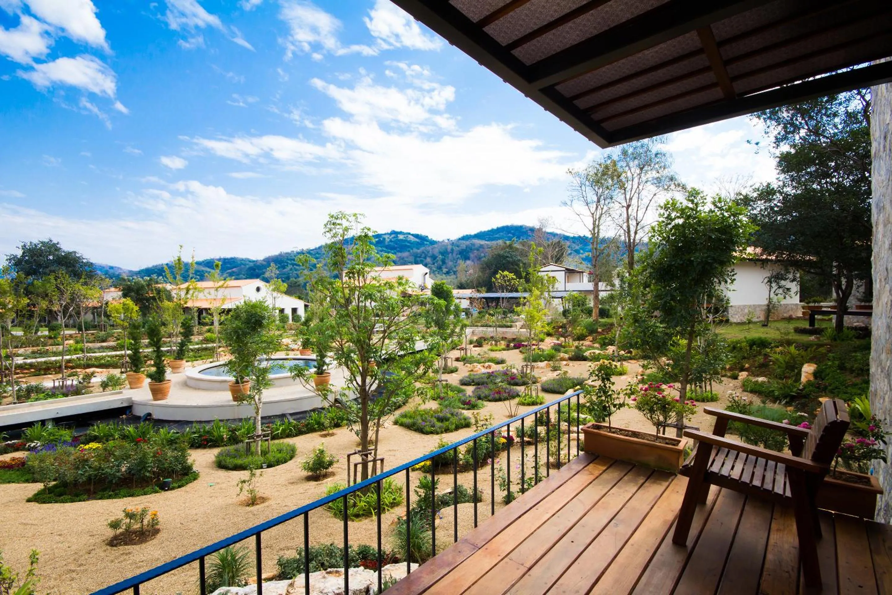 Natural landscape in Mela Garden Retreat Cottage